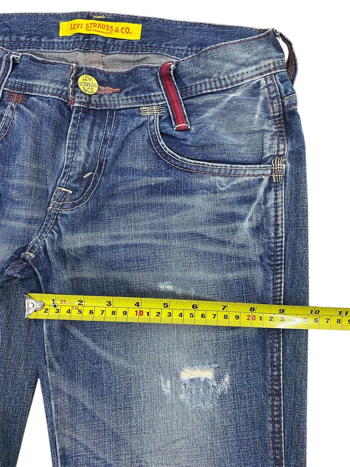 Levi's Levi_s Faded Blue Wash Whiskered Style Straight Leg Jeansa Size US 30 / EU 46 - 7 Thumbnail