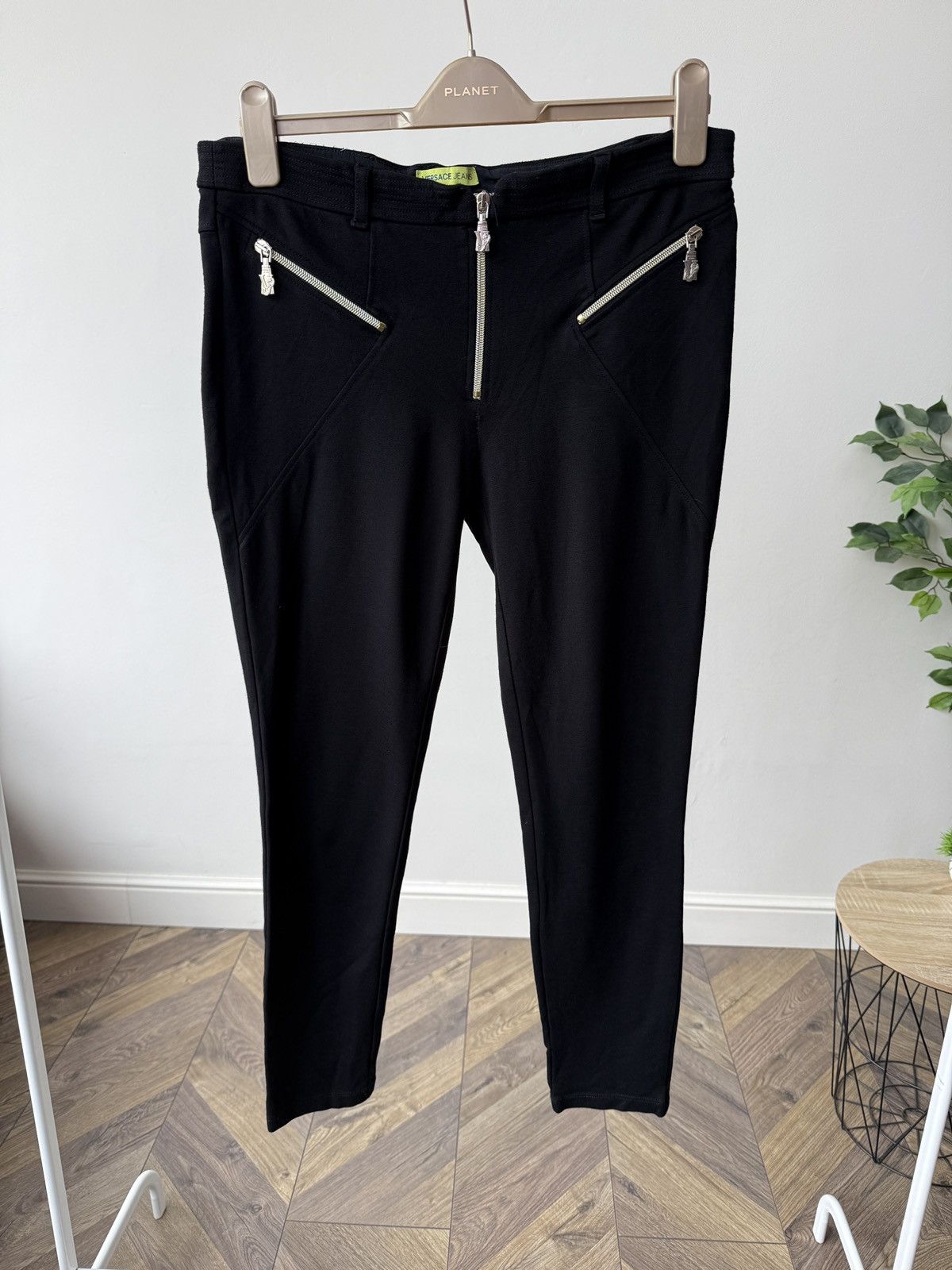 Versace Jeans Couture Vintage Versace Jeans Black Zip Detail Stretch Pants Women’s Size 26" / US 2 / IT 38 - 1 Thumbnail