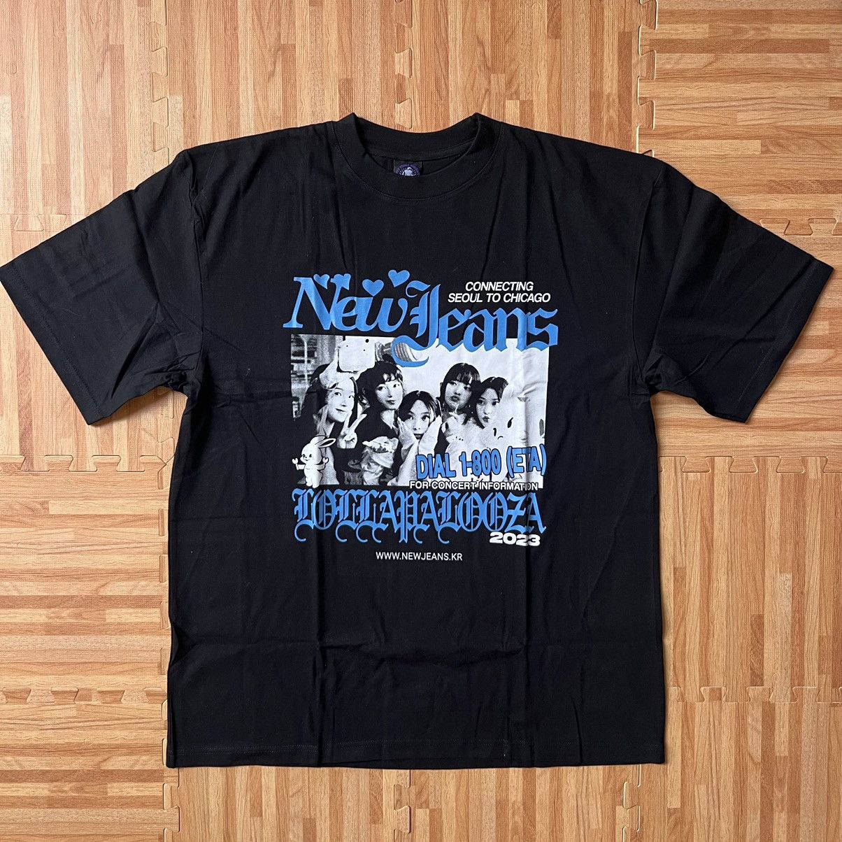 Band Tees 🐰Bunnies🐰 Nwjns lollapaloozaa x newjeans girl group kpop Size US XL / EU 56 / 4 - 1 Thumbnail