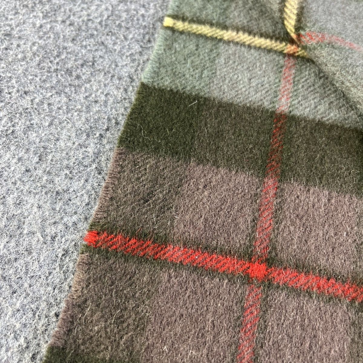 Johnstons Of Elgin Johnstons Of Elgin Scarf / Muffler / Neckwear T1123 Size ONE SIZE - 6 Thumbnail