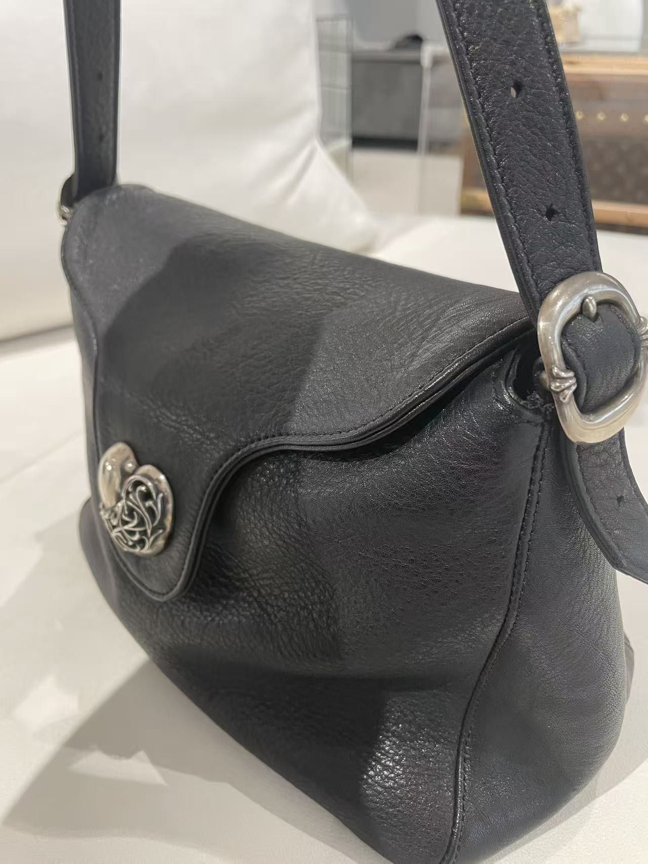 Chrome Hearts Chrome Hearts Heart Vine Leather Shoulder Bag Size ONE SIZE - 10 Thumbnail