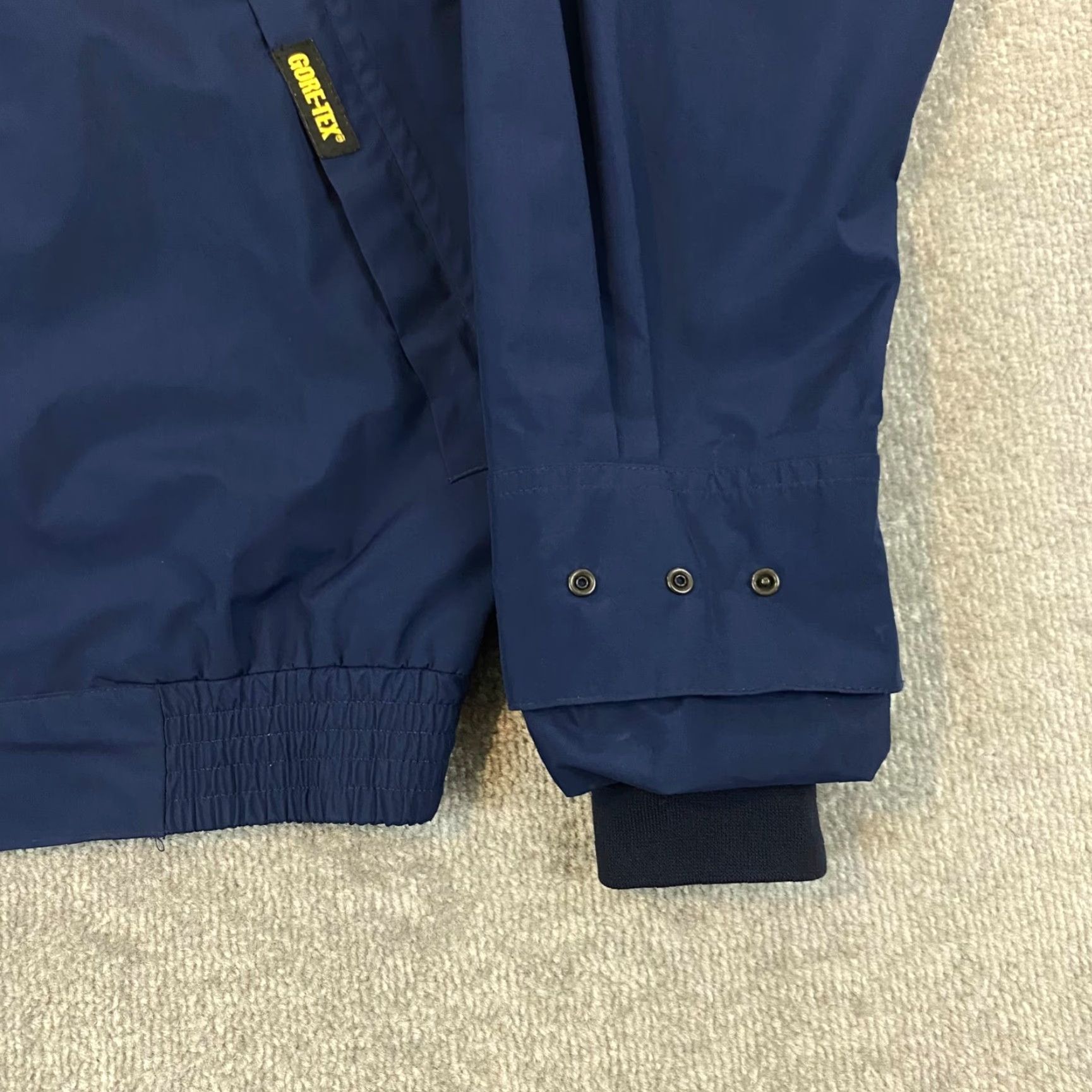 Rains University of Delaware Jacket Mens Medium Navy Blue Gore-Tex Football Hens Rain Size US M / EU 48-50 / 2 - 4 Thumbnail