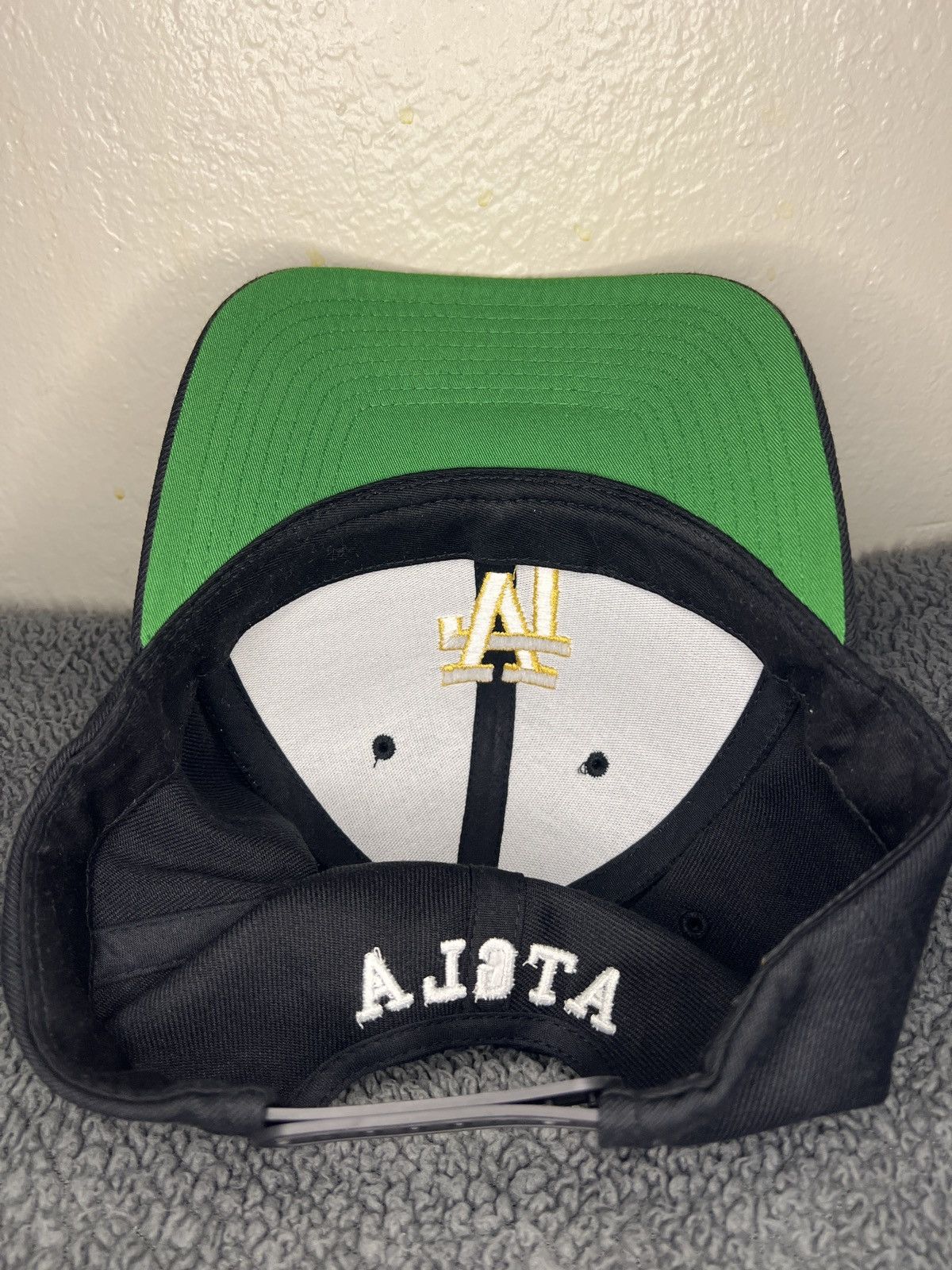 Other Mini Patch LA Gold Snapback Black (Green UV) Size ONE SIZE - 4 Thumbnail