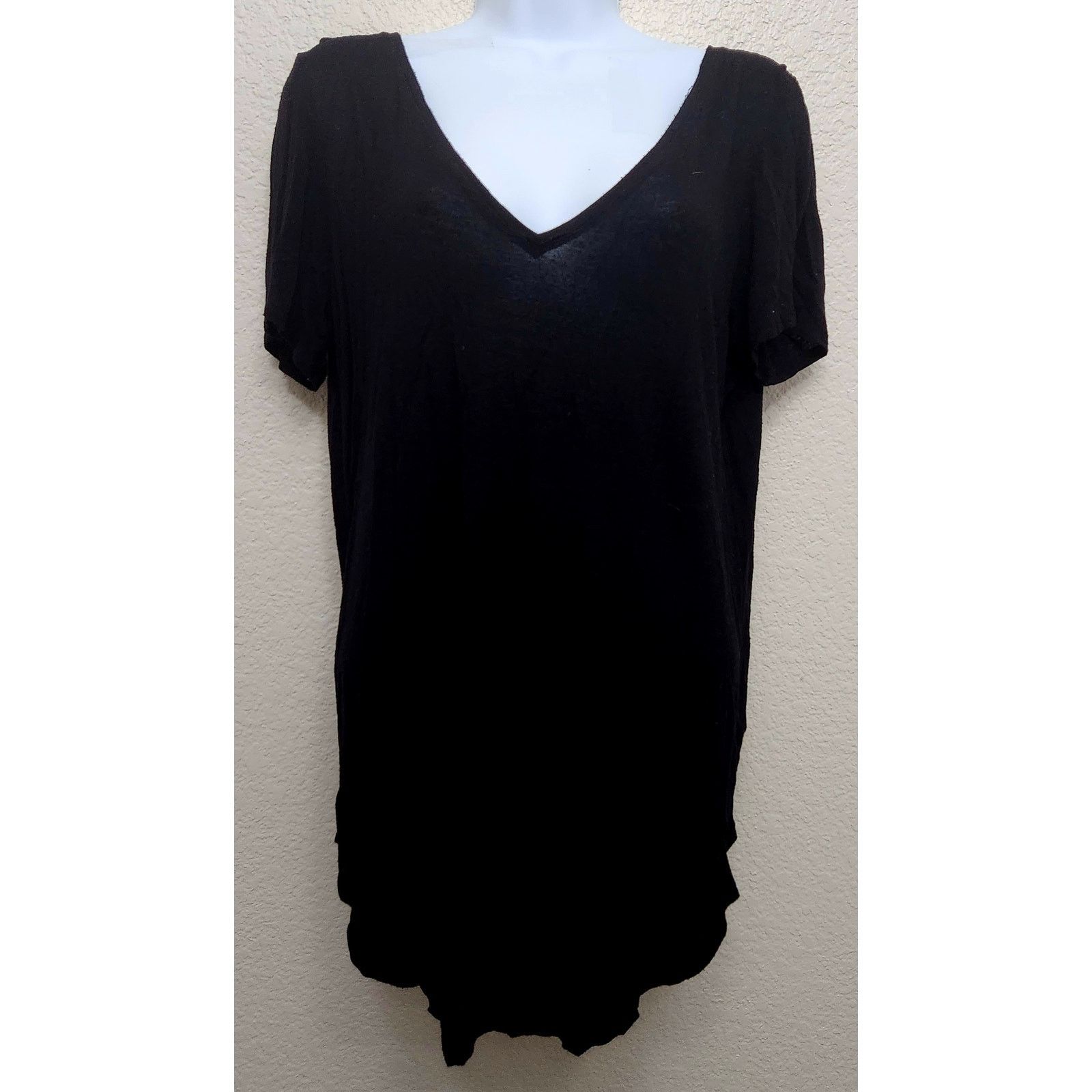 Other MUDD Black V Neck Short Sleeve Top Large Lightweight Size L / US 10 / IT 46 - 1 Thumbnail