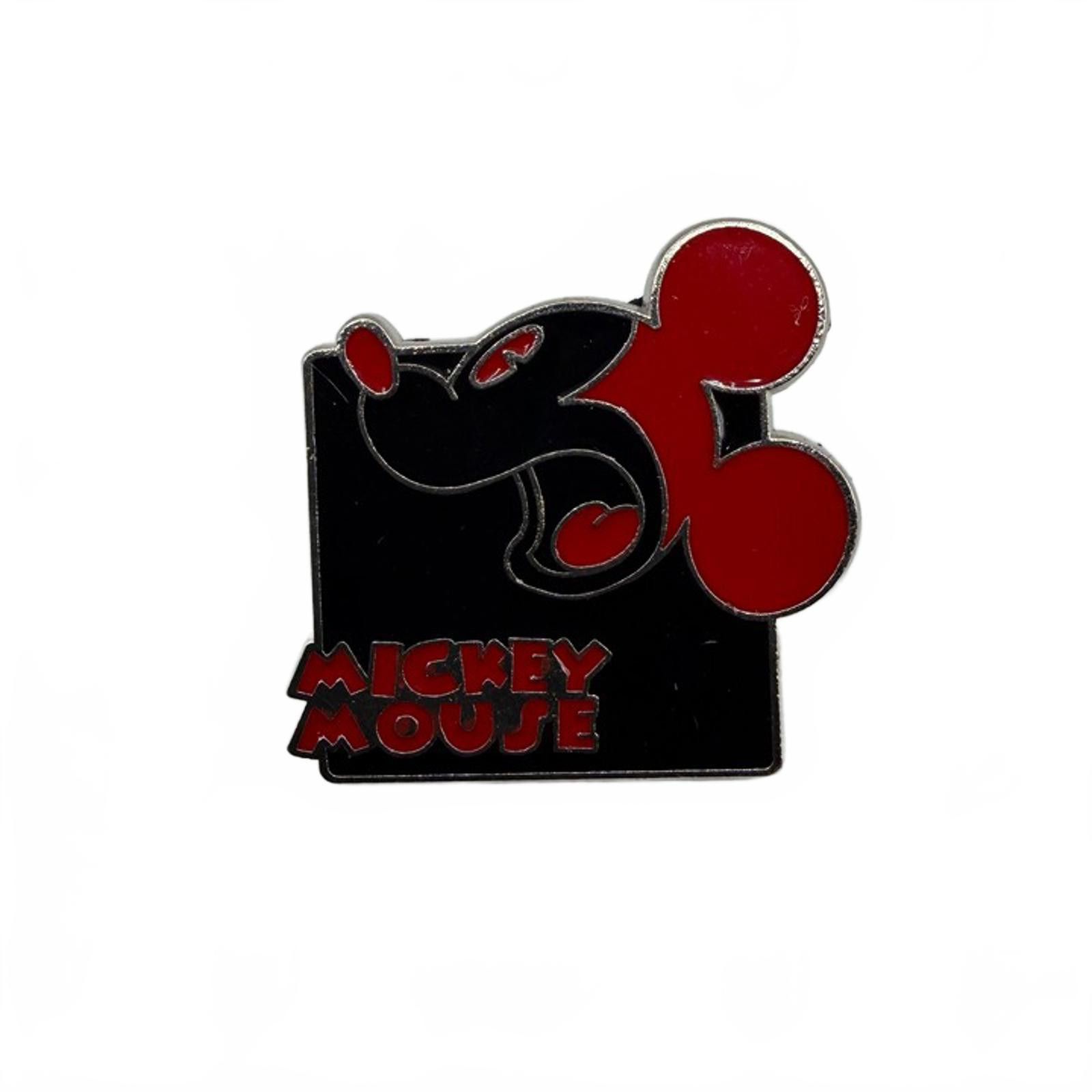 Disney Disney Pin - Mickey Mouse - Mickey Expression - Scared - Red Size ONE SIZE - 1 Thumbnail
