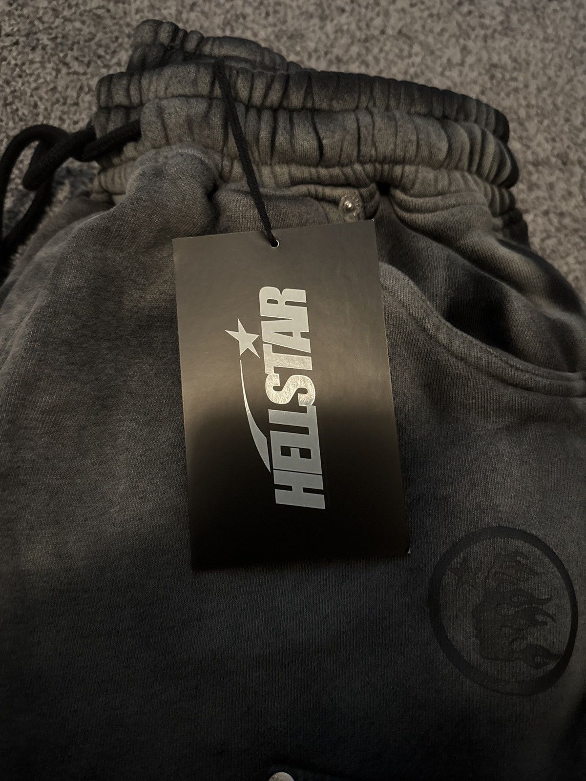 HELLSTAR 🔥🔥 Hellstar Size Small Black Wash Carpenter Shorts 🔥 Size US 31 - 5 Thumbnail