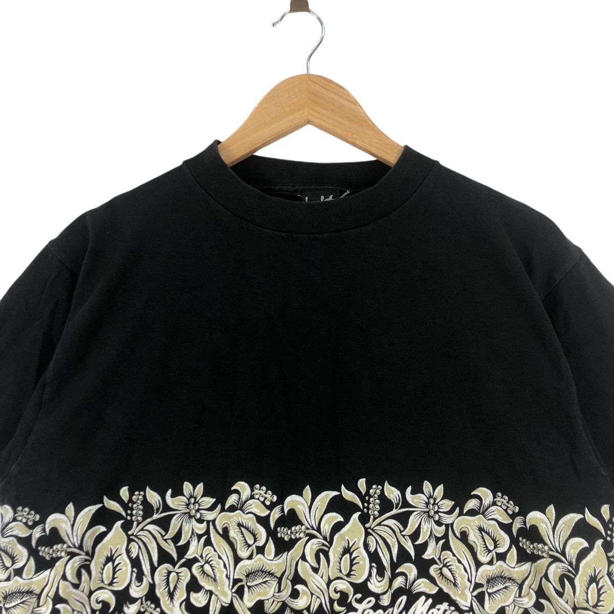 Vintage Vintage 90’ LOCAL MOTION HAWAII Hibiscus Flower Tee Shirt Size US L / EU 52-54 / 3 - 2 Thumbnail