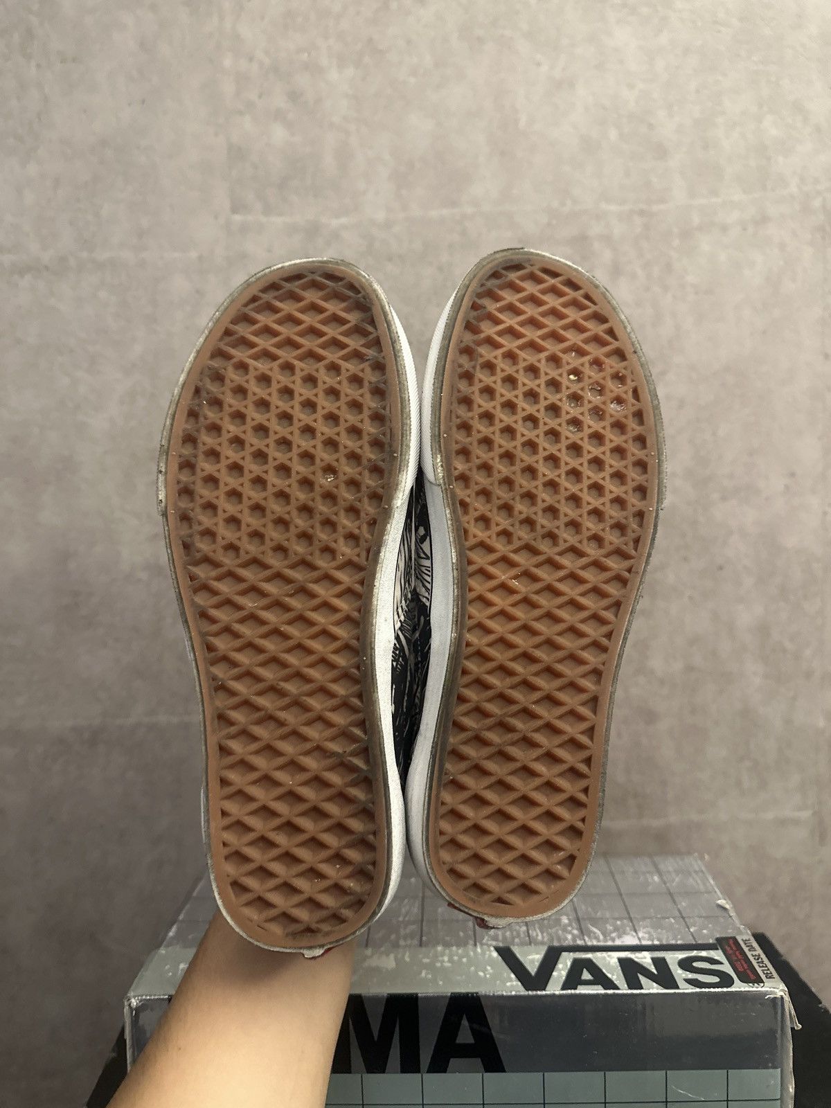 Vans Vans X Edvard Munch Size US 8 / EU 41 - 5 Thumbnail