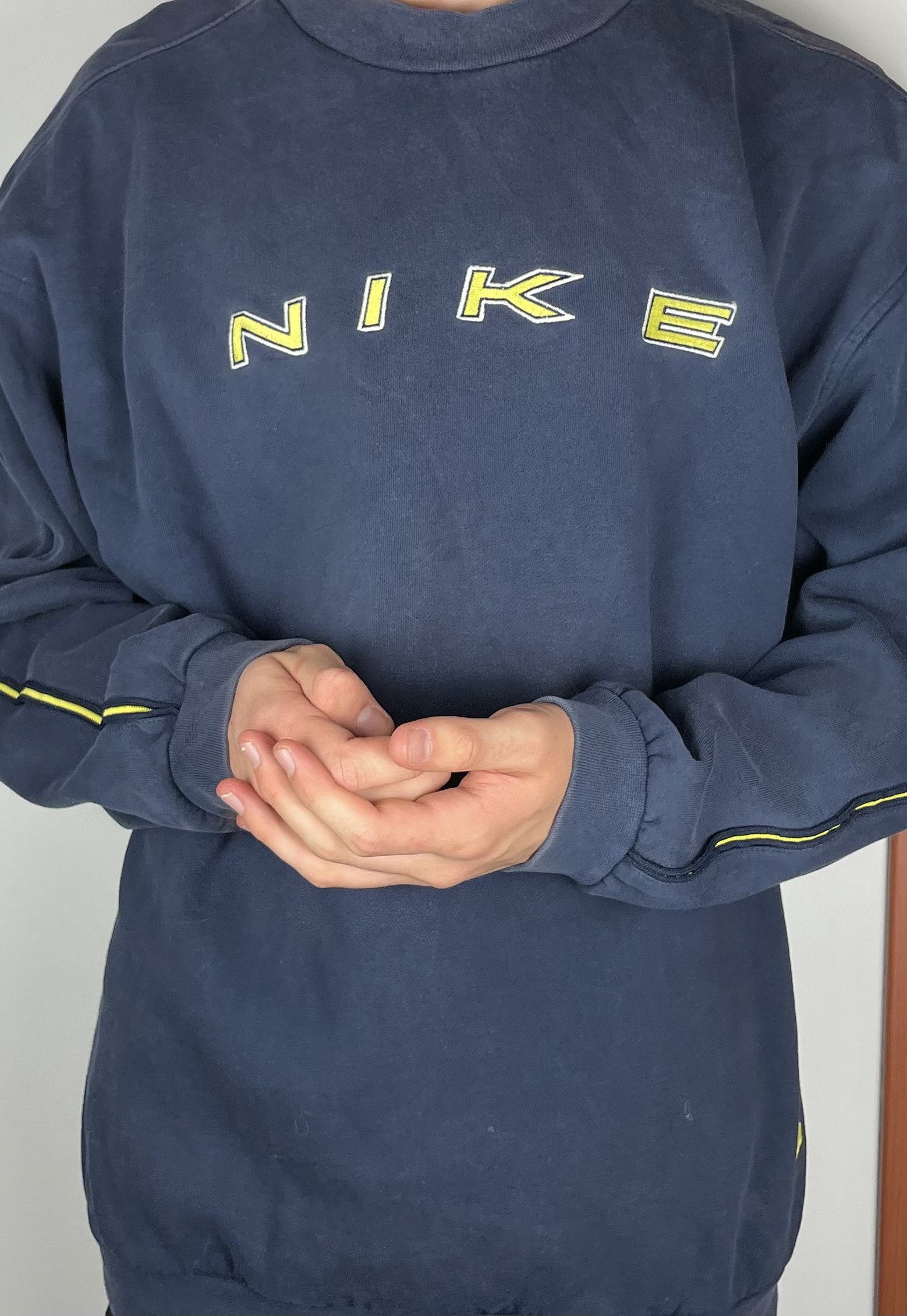 Nike × Vintage VTG Nike Men's Navy Spellout Crew Neck Pullover Sweatshirt L Size US L / EU 52-54 / 3 - 2 Thumbnail
