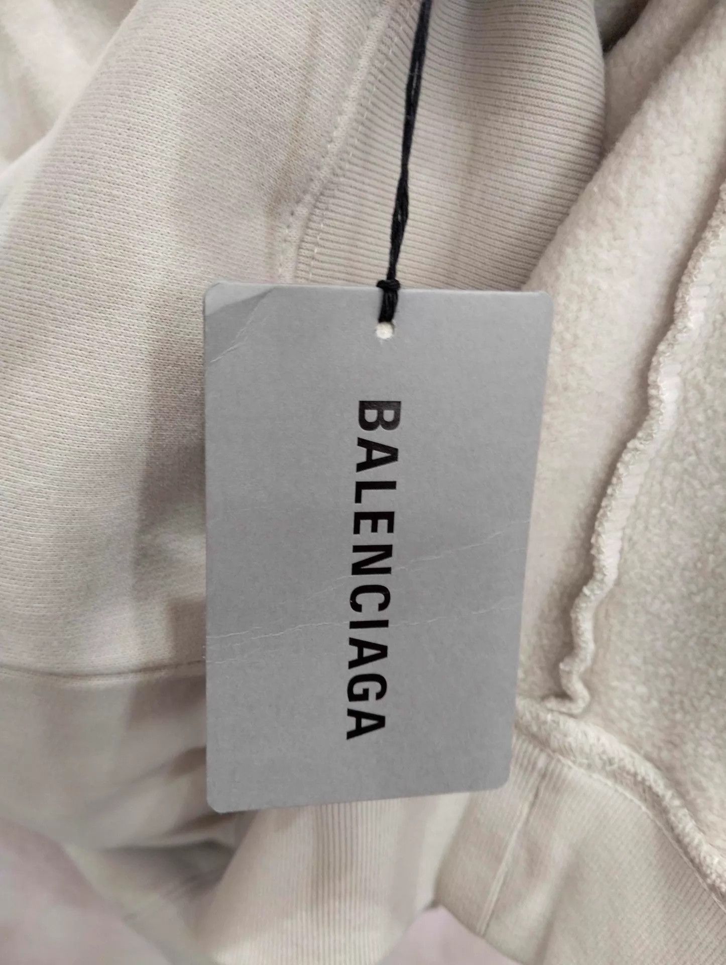 Balenciaga Balenciaga Blurred Logo Slogan Hoodie Men's Beige Size US S / EU 44-46 / 1 - 6 Thumbnail