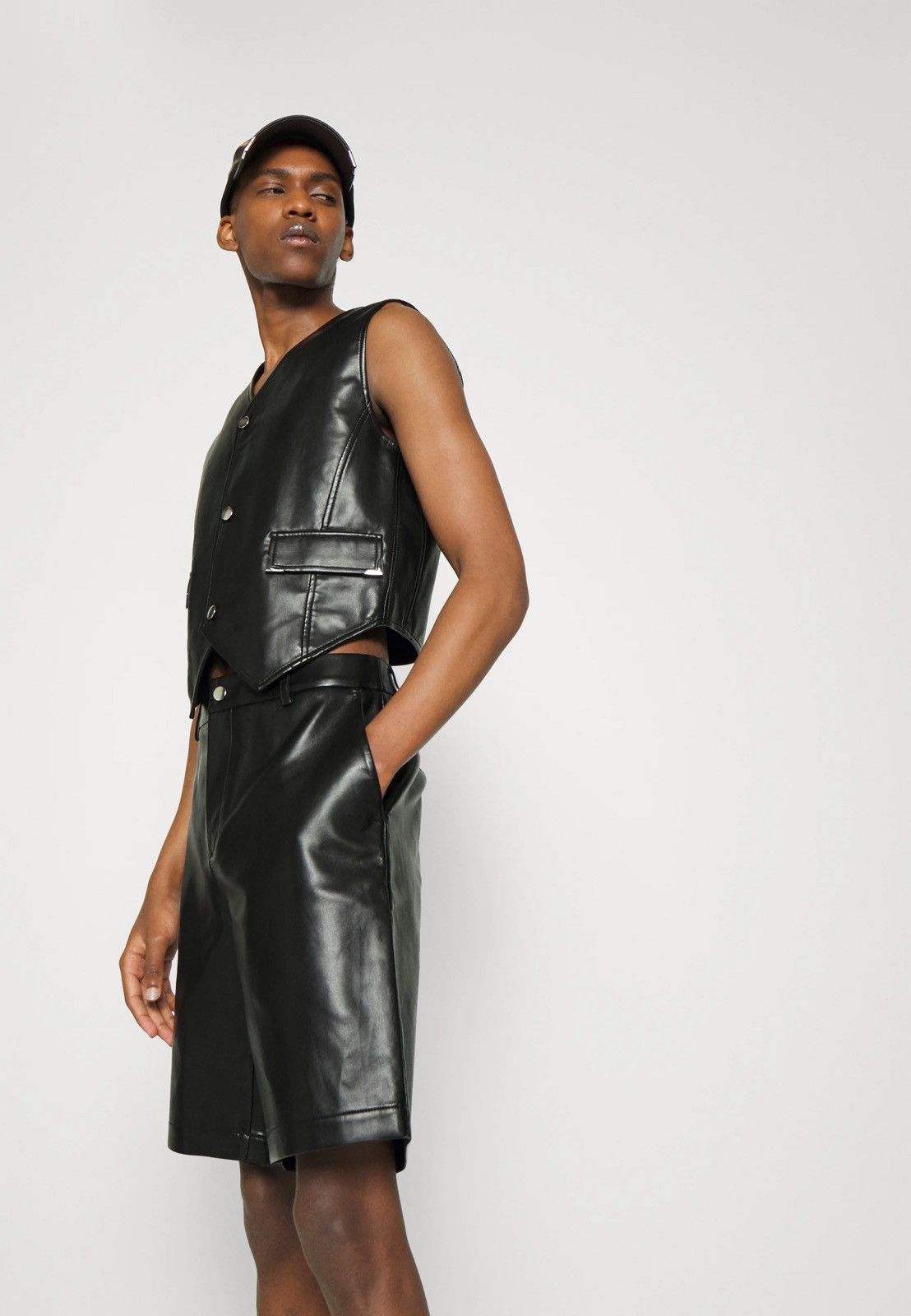 Han Kjobenhavn !DS! FW22 Han Kjobenhavn Button Up Cargo Vest Size US S / EU 44-46 / 1 - 4 Thumbnail