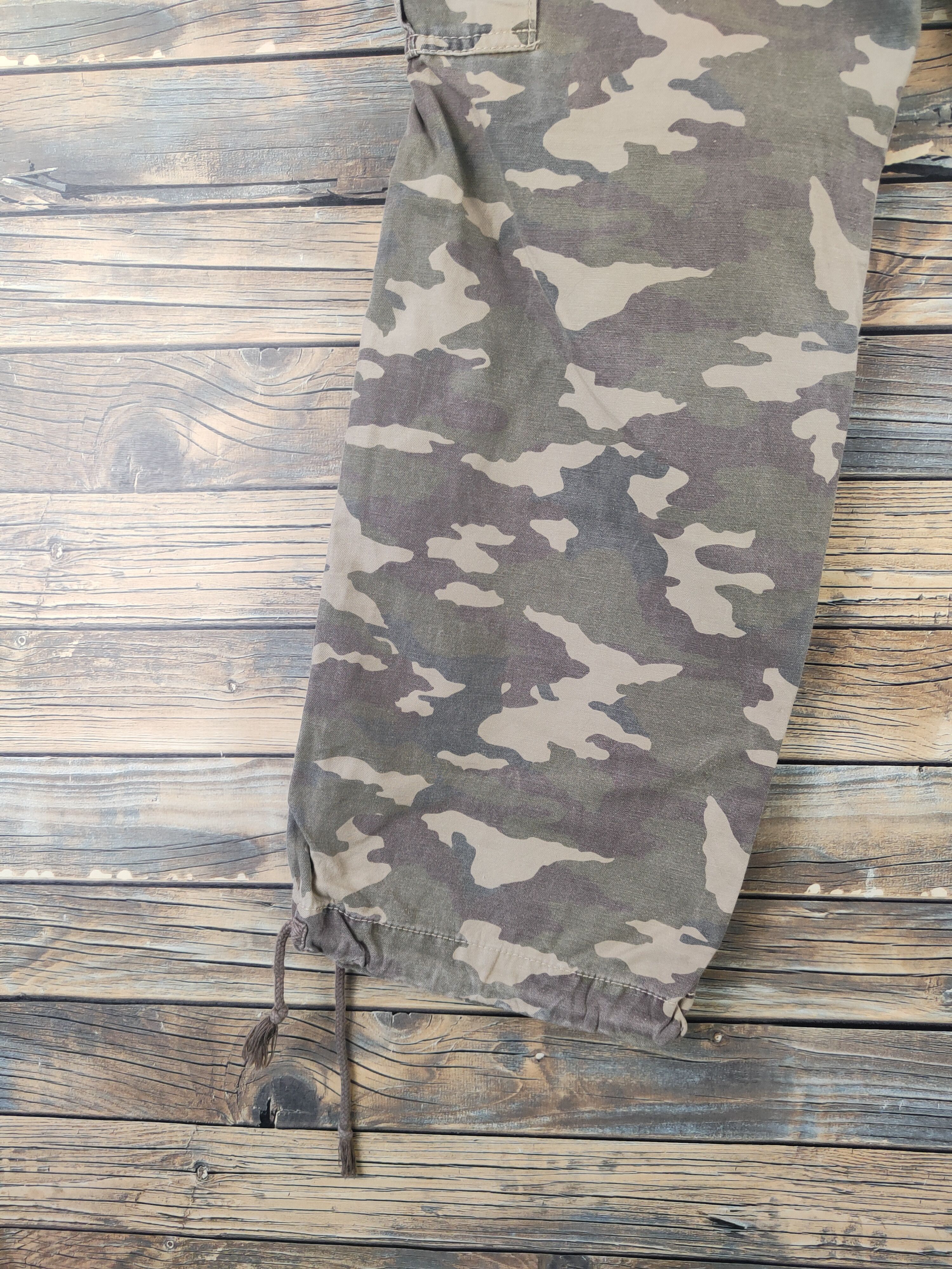 Japanese Brand DL Uniqlo Camouflage Multipocket Cargo Pants #1749 Size US 30 / EU 46 - 9 Thumbnail