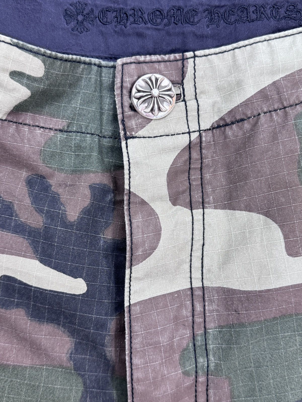 Chrome Hearts CAMOUFLAGE CROSS PATCH CARGO PANTS Size US 34 / EU 50 - 4 Thumbnail
