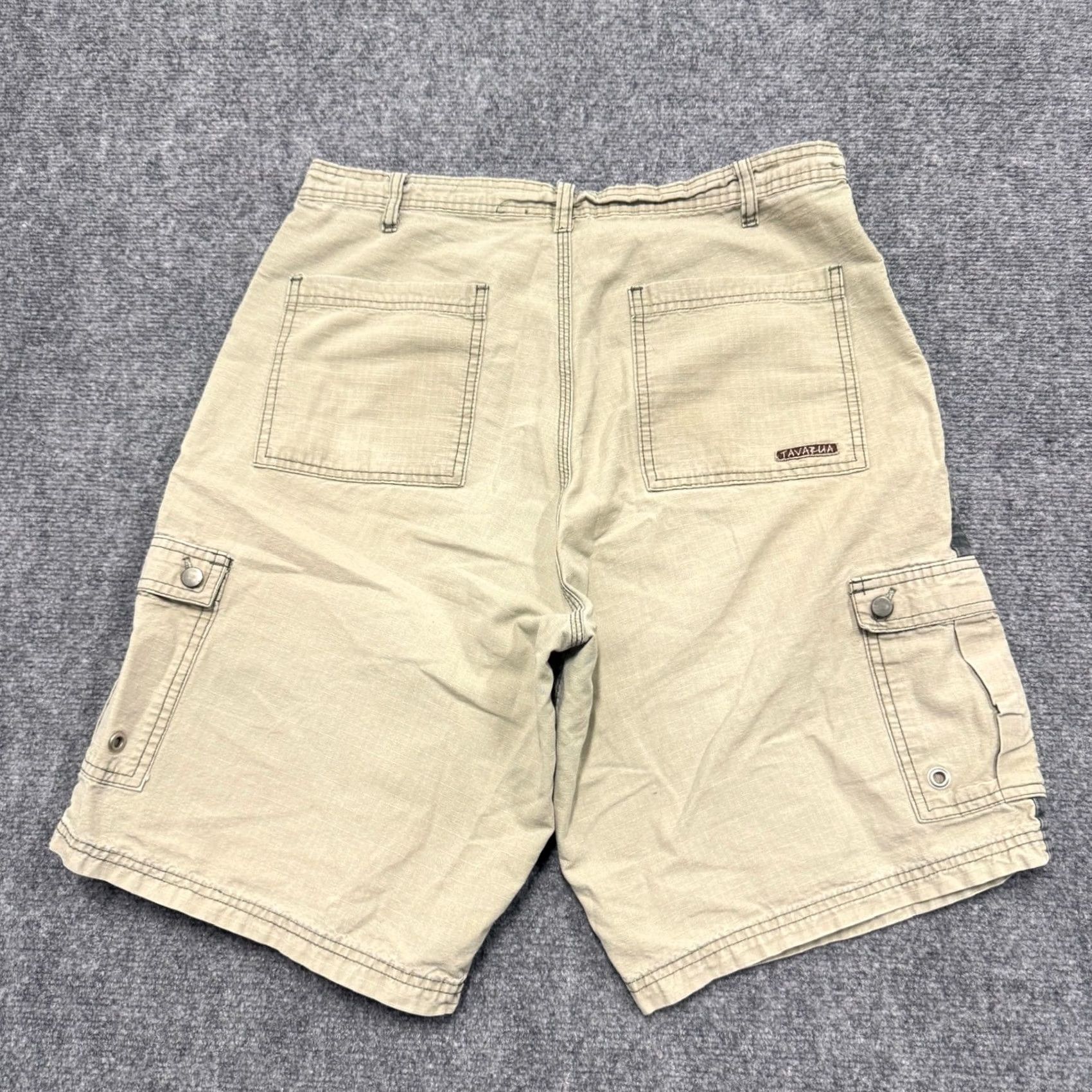Vintage Tavarua Cargo Shorts Men 32 Surfer 100% Cotton 6 Pocket Beige Cream Y2K Size US 32 / EU 48 - 2 Thumbnail