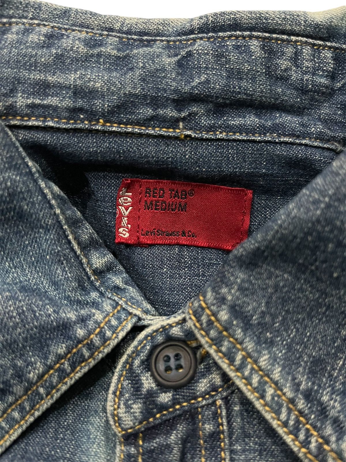 Levi's VINTAGE LEVIS BLEACHED BUTTON DOWN x DENIM SHIRT Size US M / EU 48-50 / 2 - 8 Thumbnail