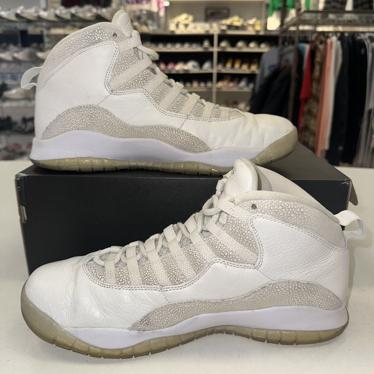 Jordan Brand Size 11 - OVO x Air Jordan 10 Retro White - 819955-100 Size US 11 / EU 44 - 2 Thumbnail