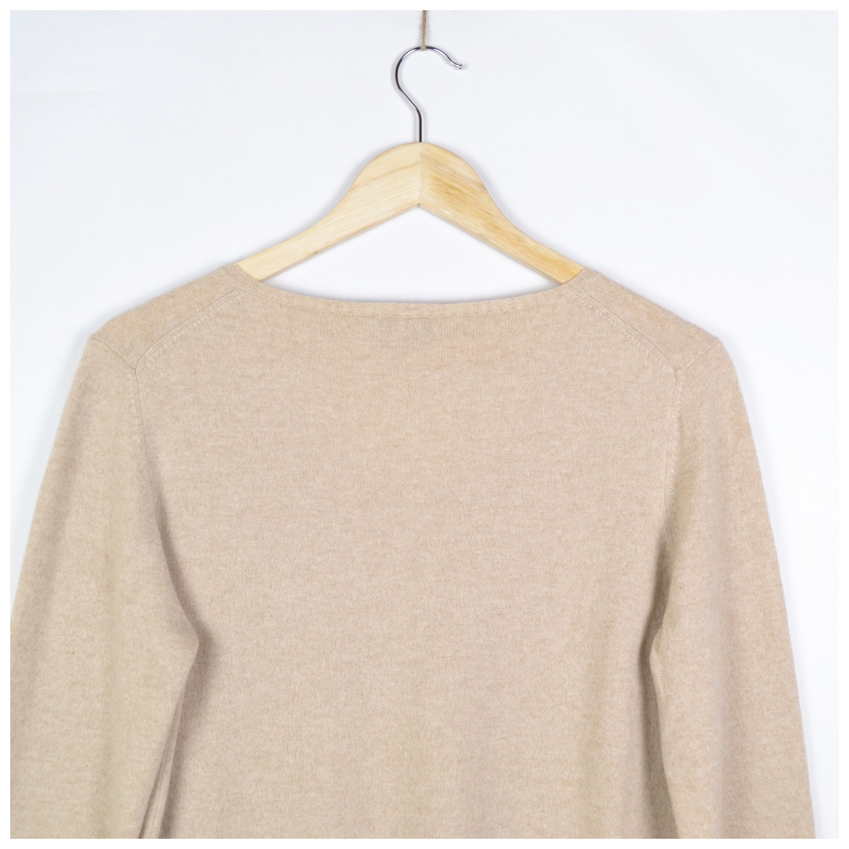 Bogner Bogner Cashmere Sweater Beige V-Neck Women's Size US12 Size XL / US 12-14 / IT 48-50 - 18 Thumbnail