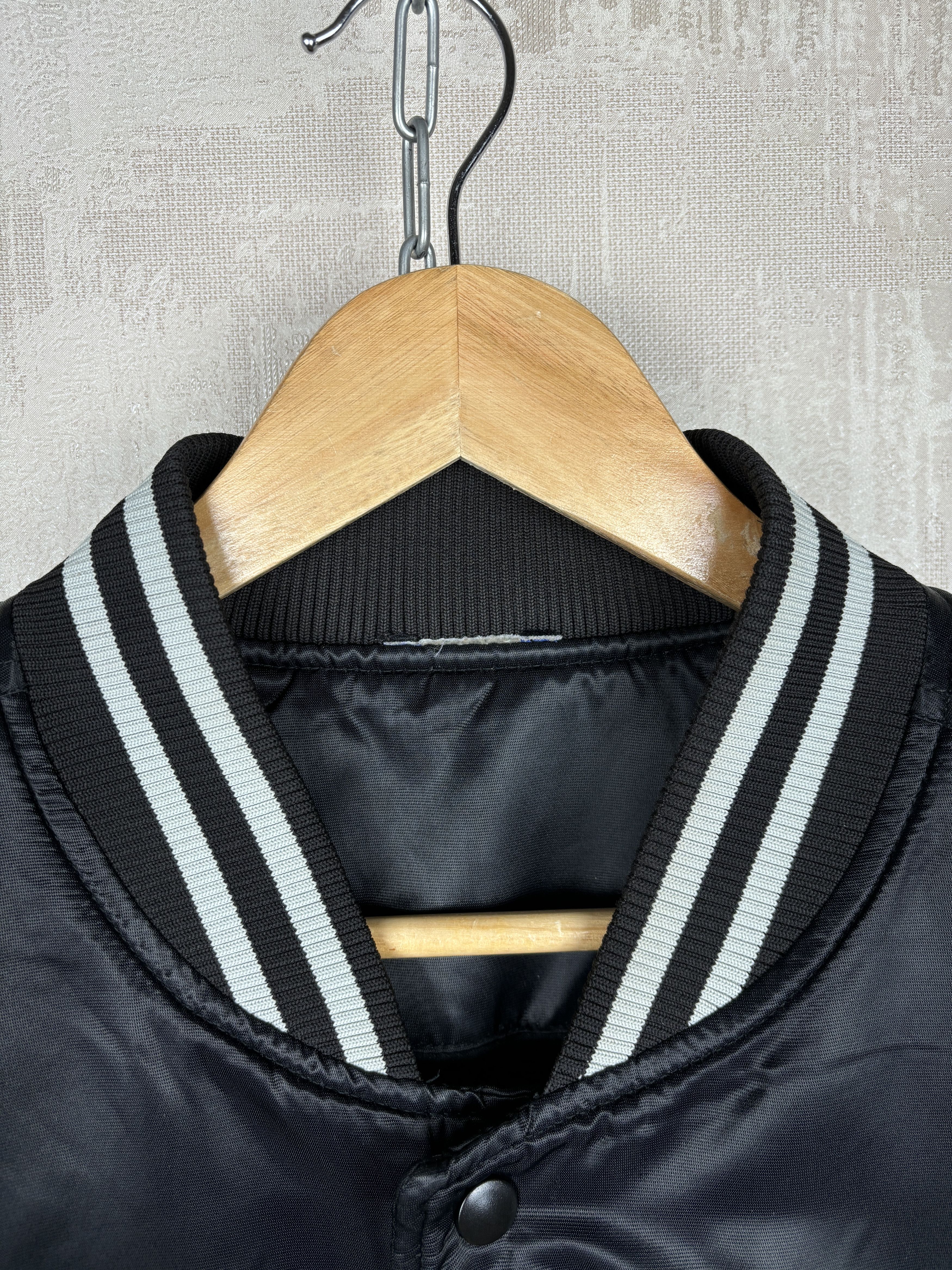 NFL × Reebok Vintage Raiders Reebok NFL Satin Bomber Jacket Size US XXL / EU 58 / 5 - 9 Thumbnail