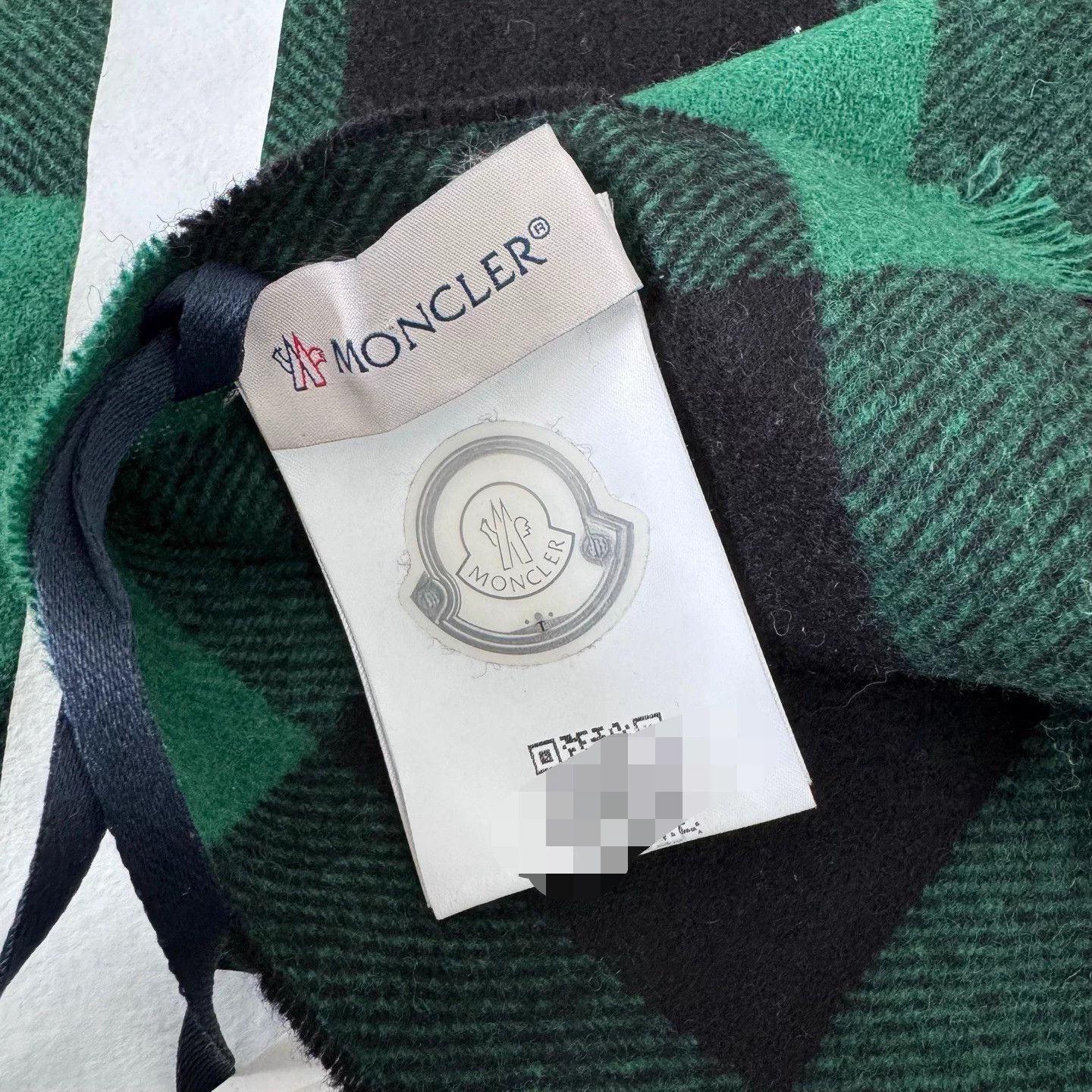 Moncler Moncler logo check cashmere oversized scarf new with tags Size ONE SIZE - 6 Thumbnail