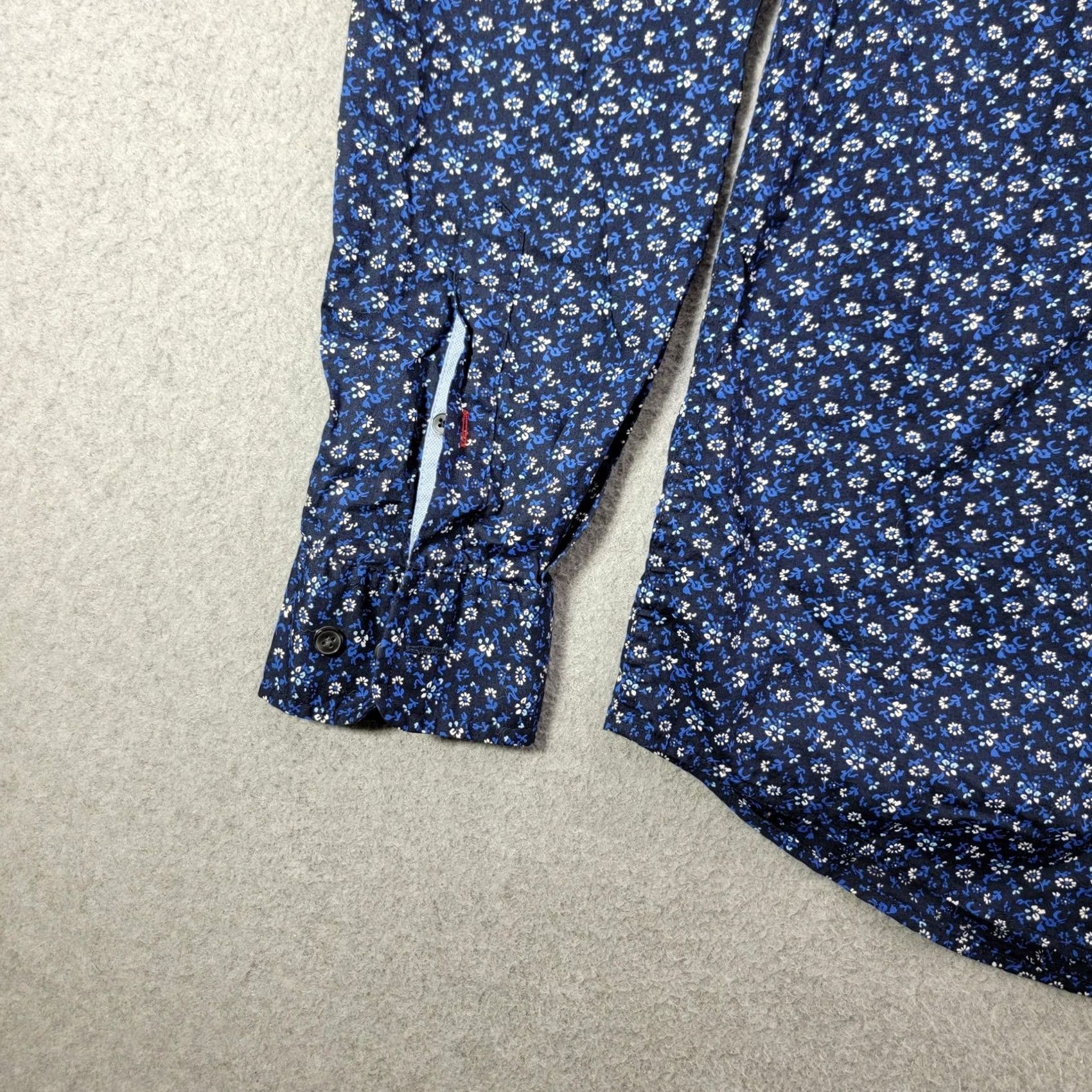 Tommy Hilfiger Tommy Hilfiger Shirt Mens M Blue Floral Long Sleeve Button Front Casual Size US M / EU 48-50 / 2 - 6 Thumbnail
