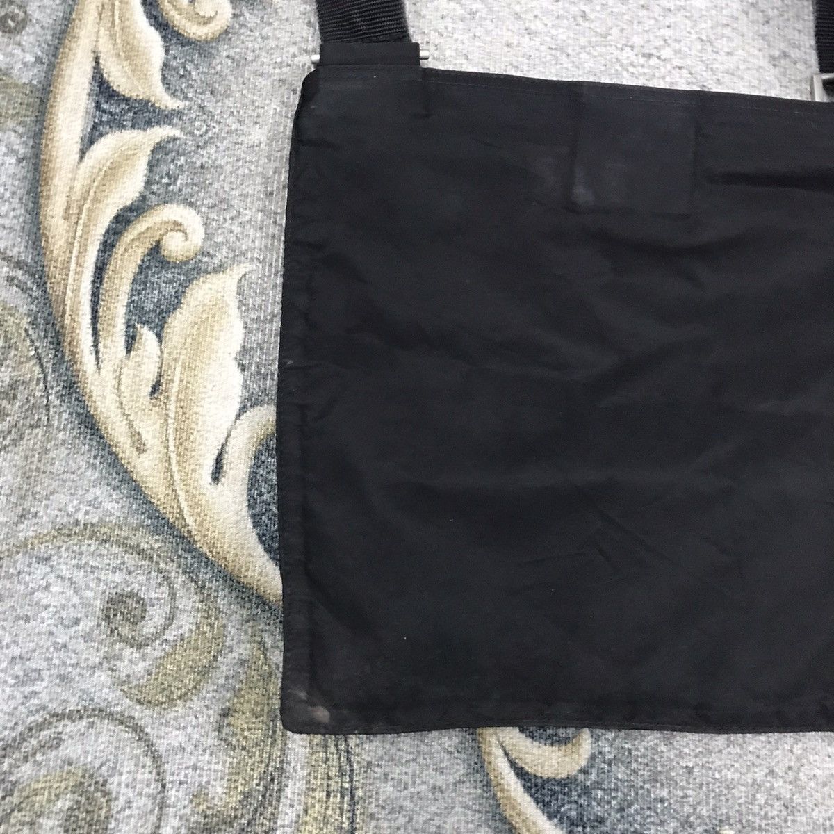Prada 💥BINDING OFFER💥 Vintage Prada nylon crossbody sling bag Size ONE SIZE - 6 Thumbnail