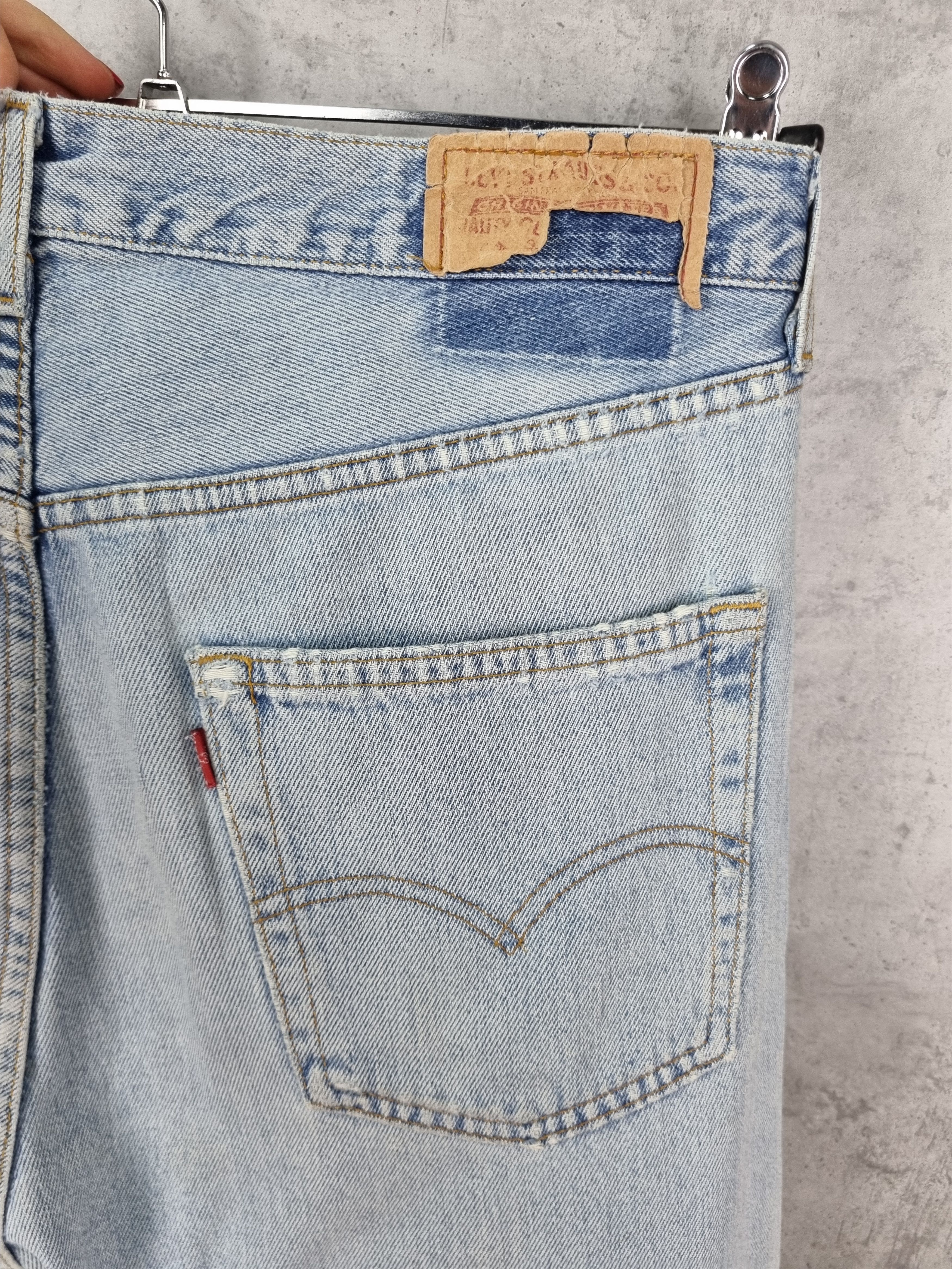 Levi's × Levi's Vintage Clothing × Vintage 1994 Vintage LEVIS 501 Dirty Distressed Jeans made in France Size US 33 - 14 Thumbnail