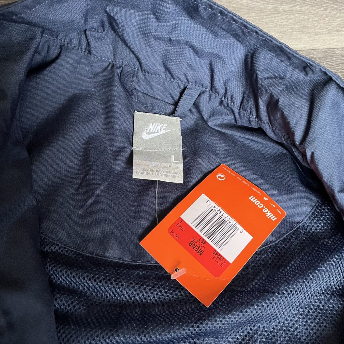 Nike New Vintage Nike Center Swoosh Basic Logo Track Jacket Nylon Size US L / EU 52-54 / 3 - 9 Thumbnail