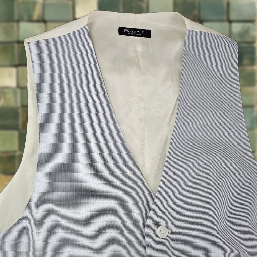 Jos. A. Bank Jos. A. Bank Vest Mens 41L Pinstriped Stretch 5 Button Front Sleeveless Waistcoat Adult Medium Multicolor Striped Vest/Coat Style 1 Piece Mens Size US XS / EU 42 / 0 - 1 Thumbnail
