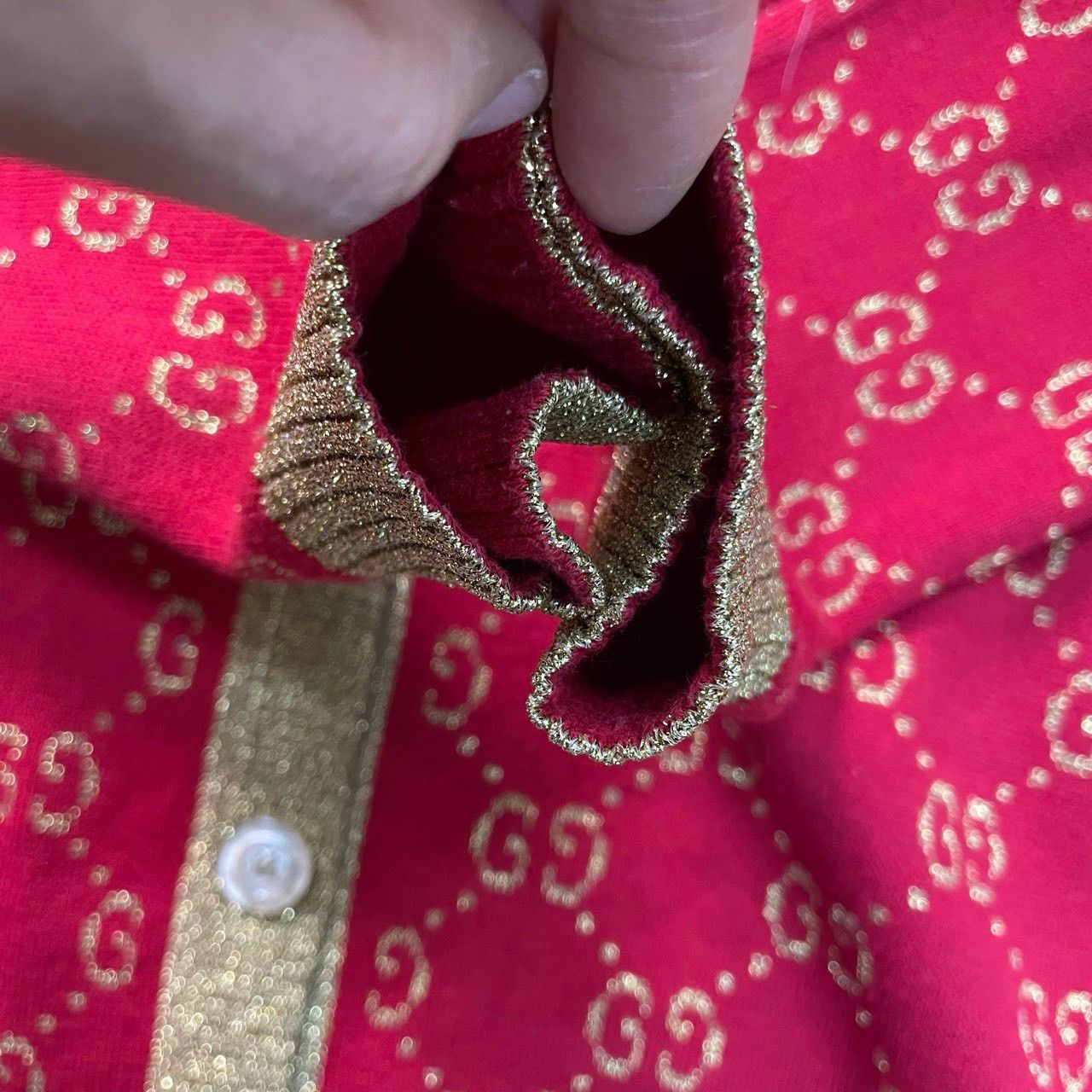 Gucci Gucci Red gold silk full-printed cardigan sweater 2501-Next Size US M / EU 48-50 / 2 - 6 Thumbnail