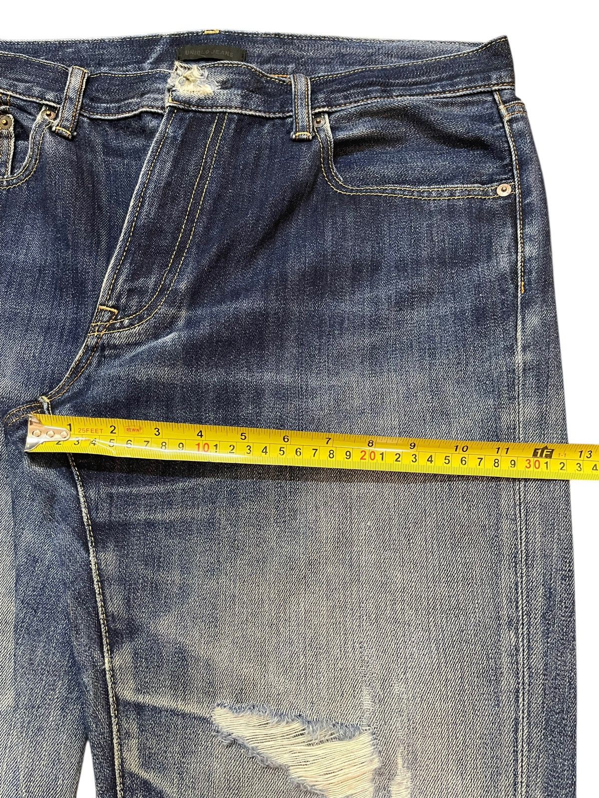 Uniqlo Vintage Japanese Uniqlo Blue Faded Wash Distressed Jeans Size US 36 / EU 52 - 14 Thumbnail