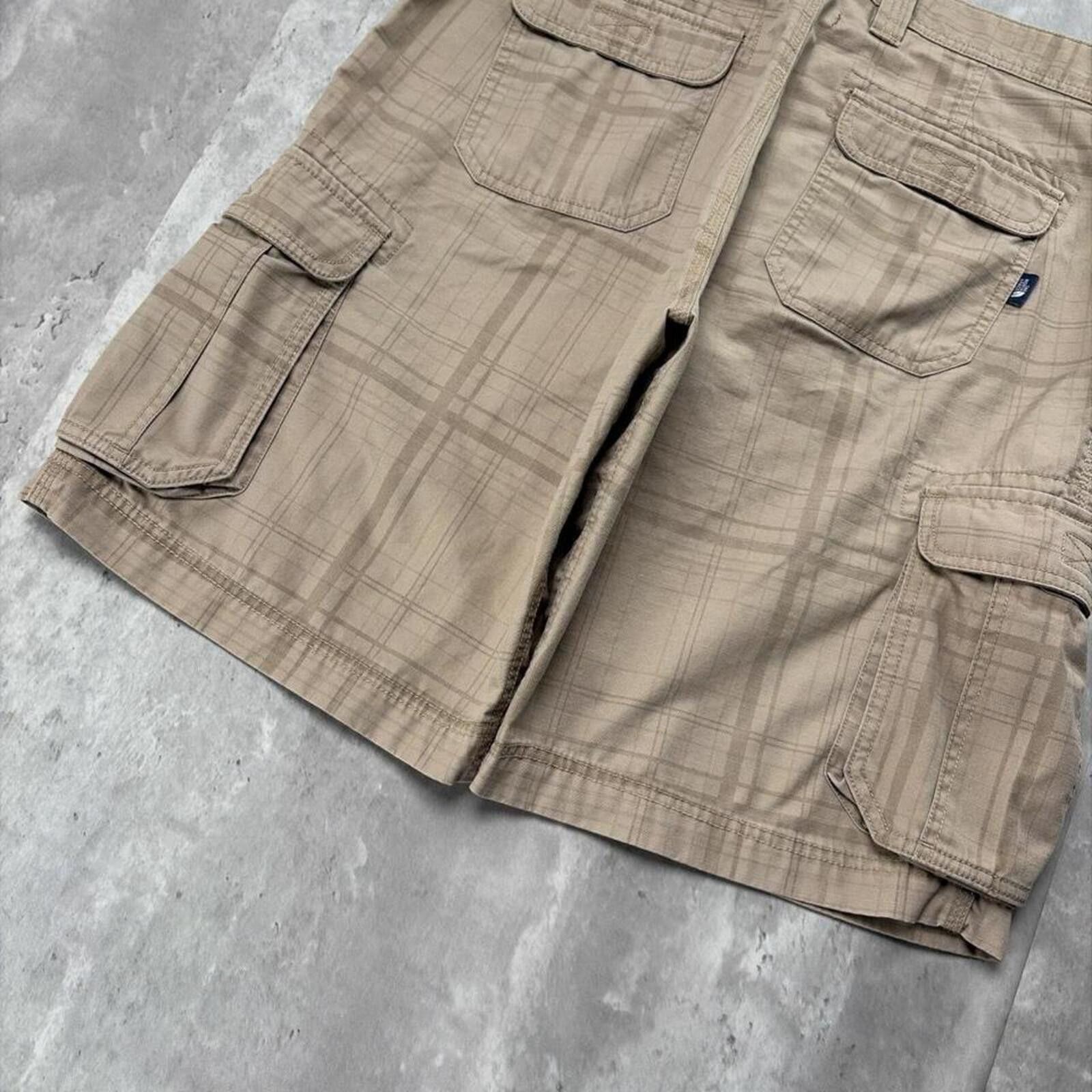 The North Face Vintage Beige The North Face Grunge Baggy Plaid Cargo Shorts Size US 36 / EU 52 - 4 Thumbnail