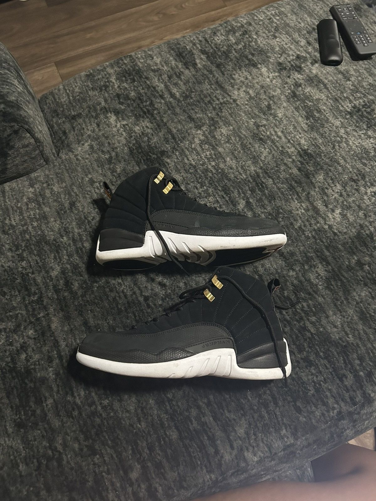 Jordan Brand Jordan 12 “ Reverse Taxi” Size US 9 / EU 42 - 1 Thumbnail