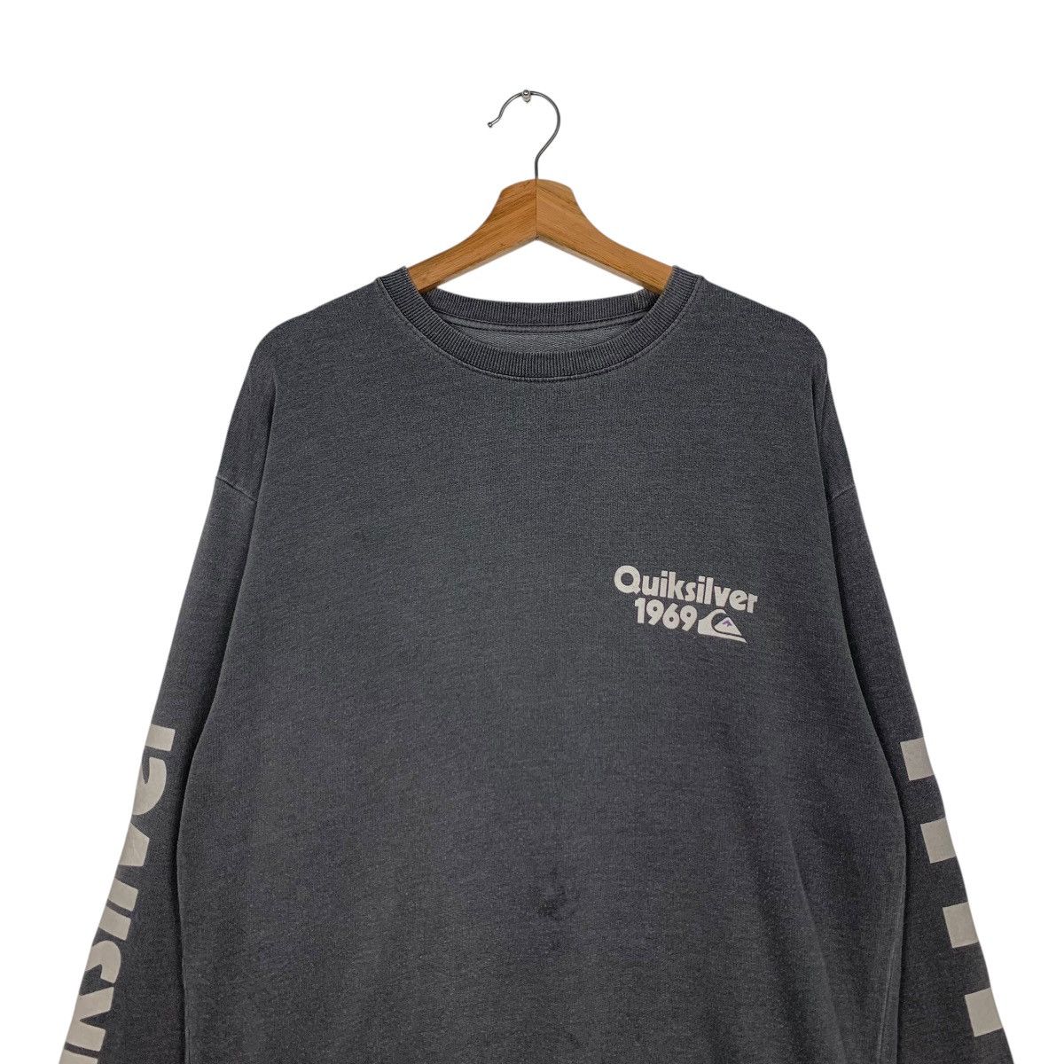 Quiksilver QUIKSILVER Sleeve Big Logo Faded Gray Sweatshirt #1901-C83 Size US M / EU 48-50 / 2 - 2 Thumbnail