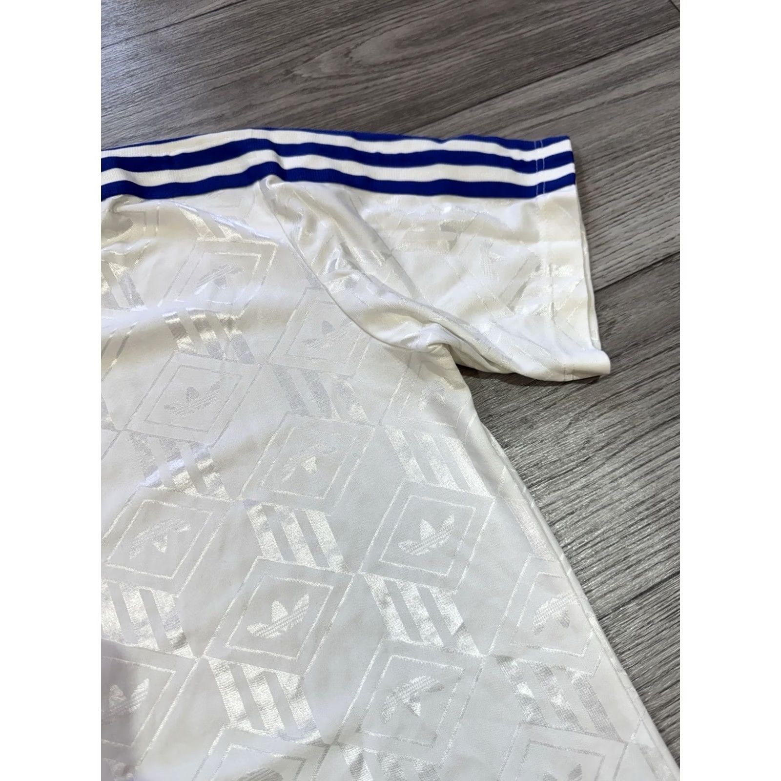 Adidas ADIDAS TEMPLATE FOOTBALL SHIRT SOCCER JERSEY Sz S Made In Morocco Mens T-Shirt White 1990s Jersey Shirt Size US S / EU 44-46 / 1 - 4 Thumbnail