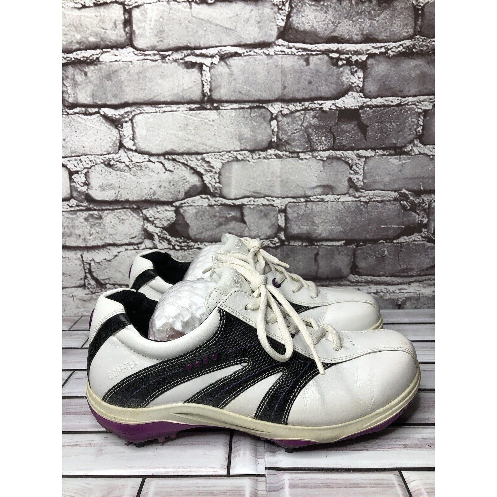 Ecco Ecco Gore Tex White Leather Black Purple Cleats Golf Shoes W Size US 6.5 / IT 36.5 - 1 Thumbnail