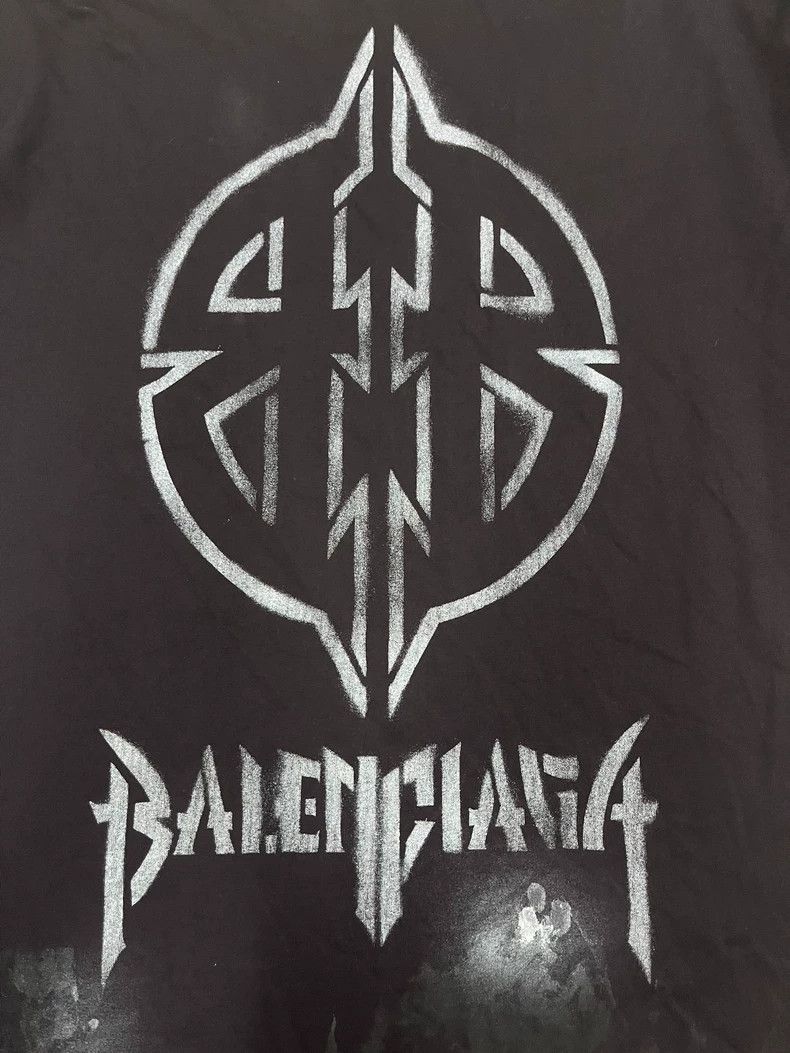 Balenciaga Balenciaga Metallic Bitcoin Double B Gothic Mud Dye Short Size US L / EU 52-54 / 3 - 3 Thumbnail