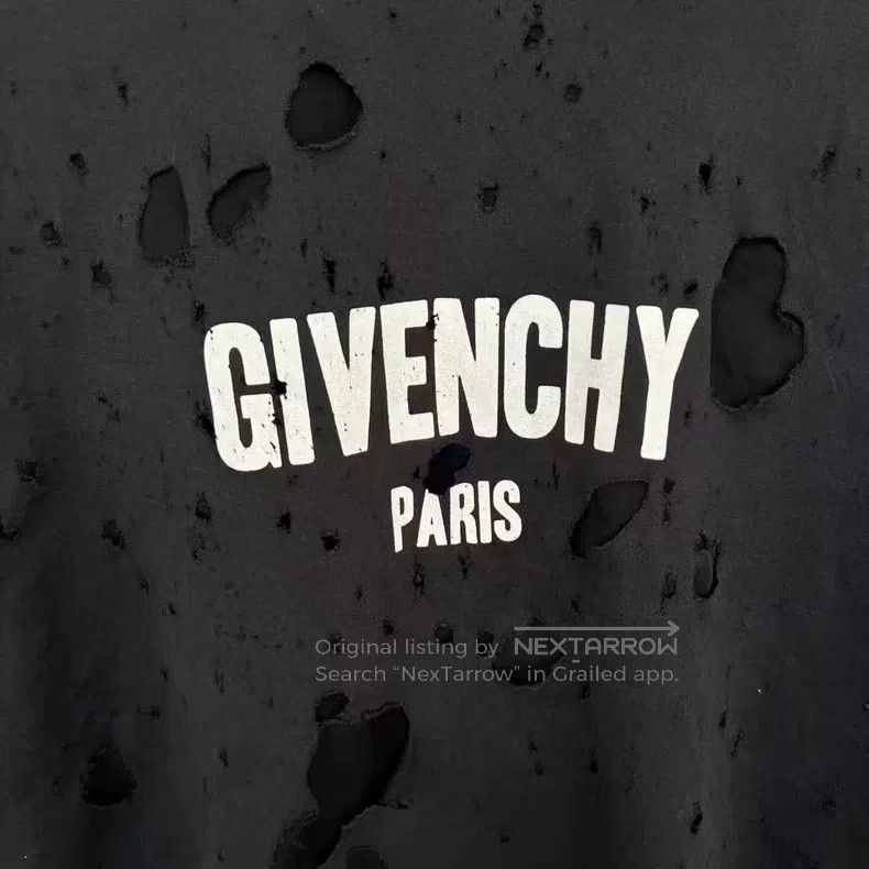 Givenchy Givenchy Ripped Short-Sleeve Shirt XS/L Size Size US L / EU 52-54 / 3 - 3 Thumbnail