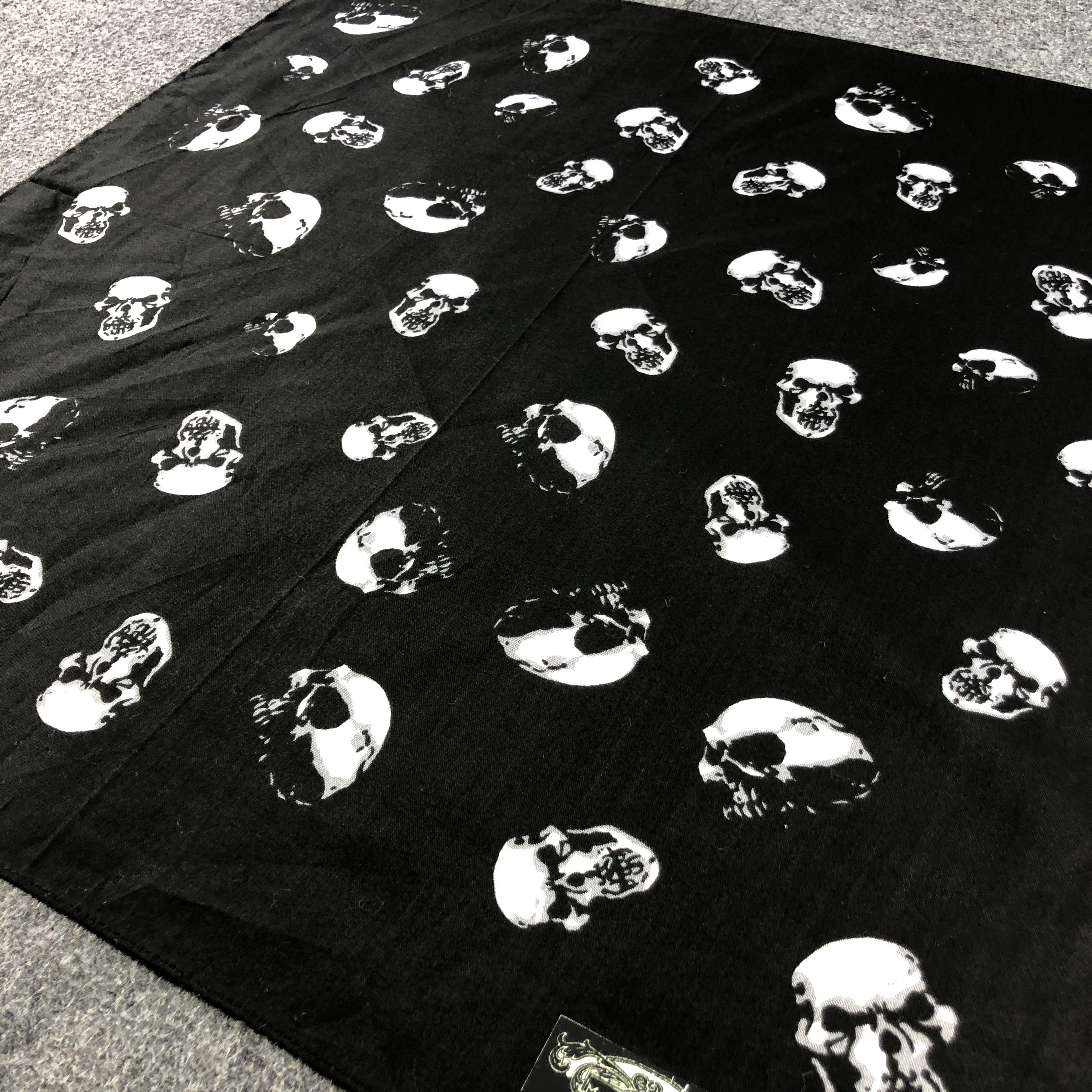 Japanese Brand × Vintage Team Adachi Skulls Bandana Neckerchief Handkerchief H2347 Size ONE SIZE - 3 Thumbnail
