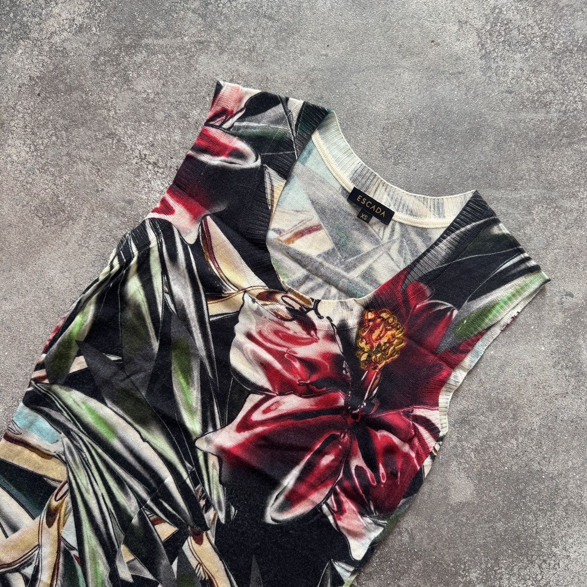 Escada Escada Floral Print Wool Blouse / Sleeveless Top Size S / US 4 / IT 40 - 3 Thumbnail