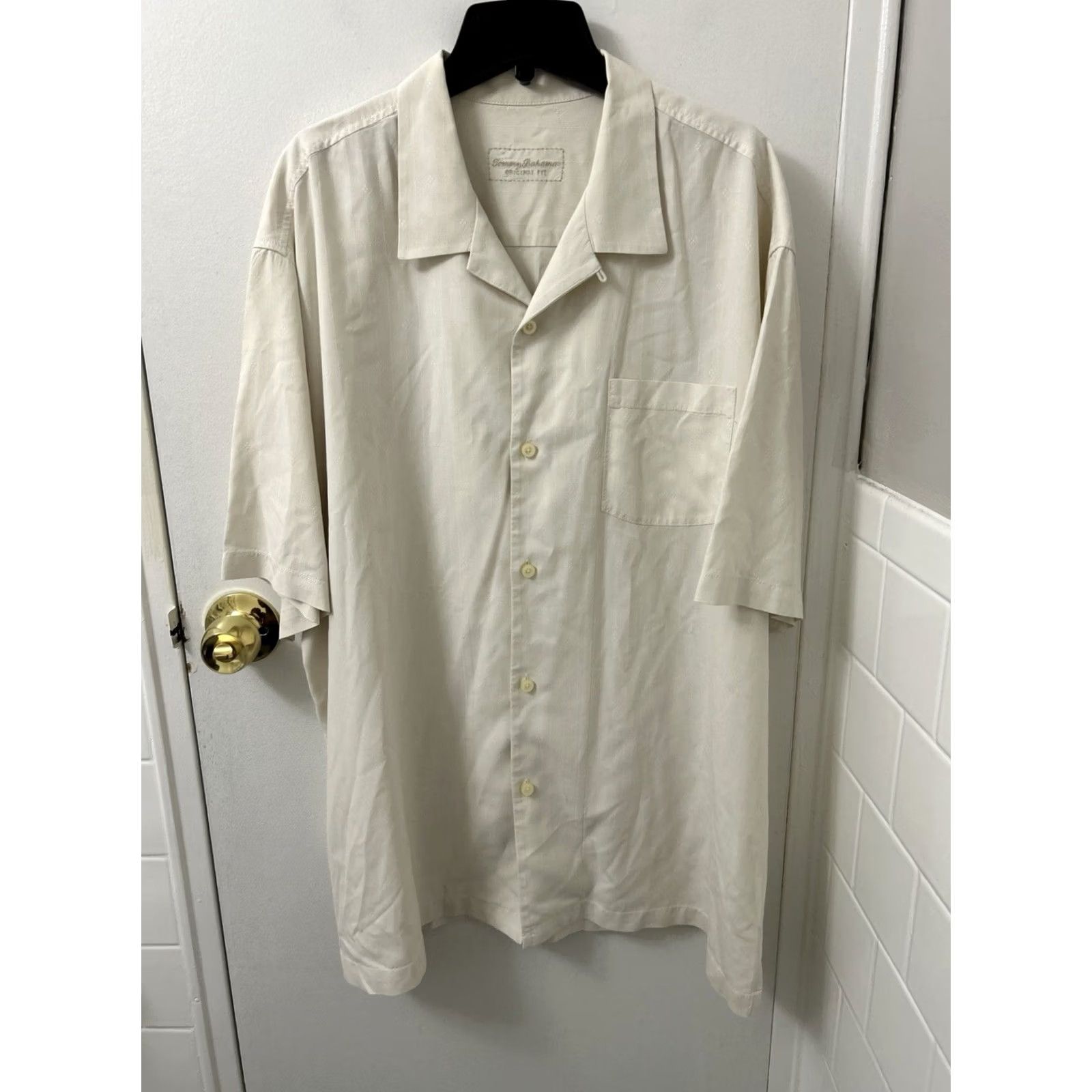 Tommy Bahama Tommy Bahama Shirt Mens XL Beige 100% Silk Button-Down Short Sleeve Island Style Resort Wear Size US XL / EU 56 / 4 - 2 Thumbnail