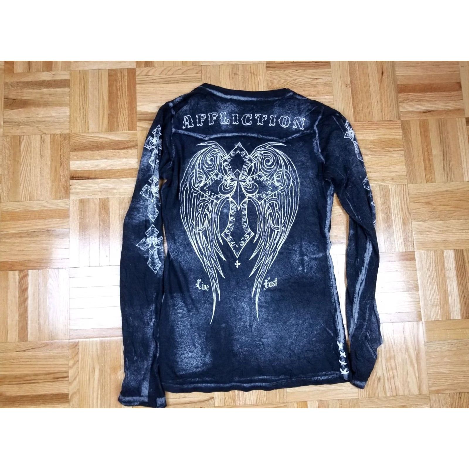 Affliction VINTAGE AFFLICTION Grunge SHIRT Womens MEDIUM Shirt M Black Cotton Lined Strap Crew Neck Short Sleeves? Size M / US 6-8 / IT 42-44 - 7 Thumbnail