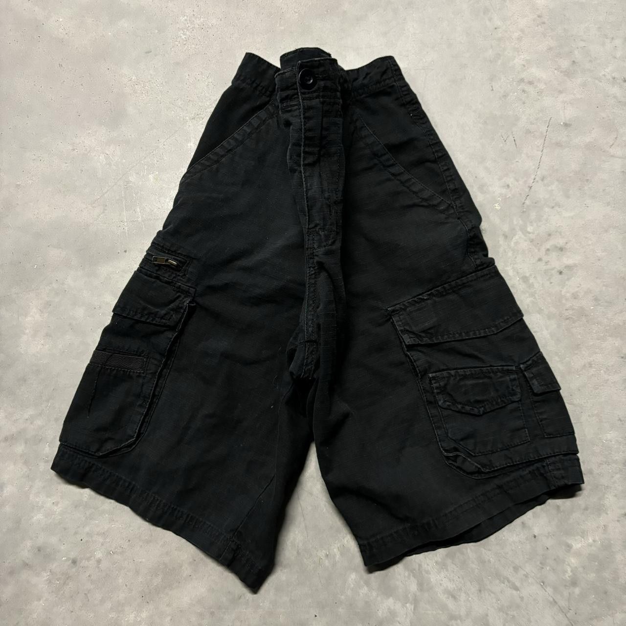 Japanese Brand × Vintage Crazy Vintage Y2K/2000s Black Grunge Skater Style Cargo Shorts! Size US 28 / EU 44 - 1 Thumbnail