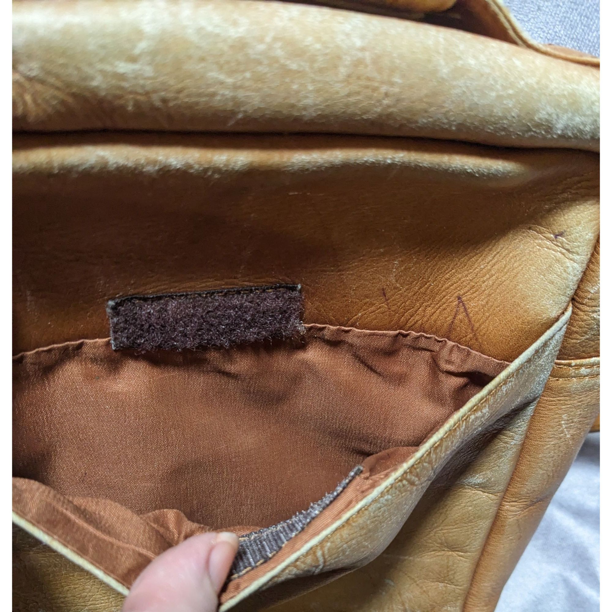 Wilsons Leather Vintage Wilson's Adventure Bound Originals Multi-Pocket Leat Size ONE SIZE - 18 Thumbnail