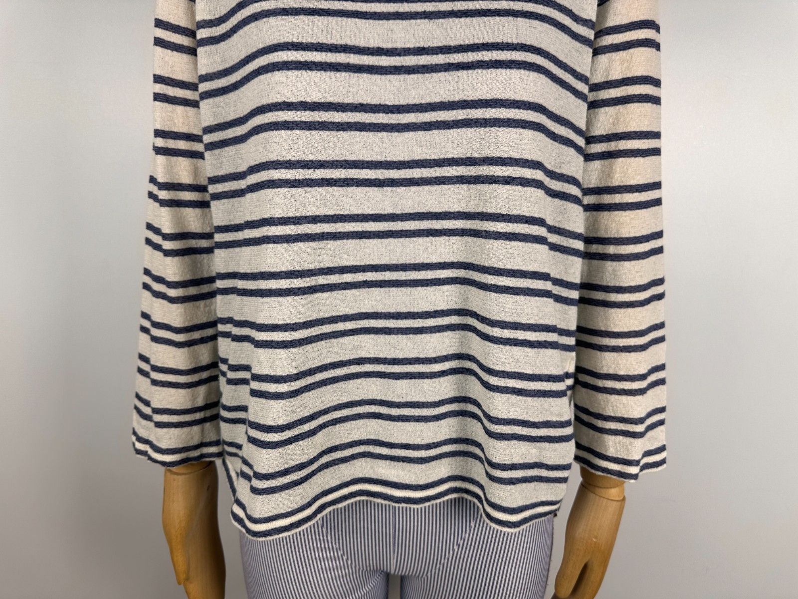 A.P.C. Women's A.P.C. Striped Linen Long Sleeve T-Shirt Size L Size L / US 10 / IT 46 - 3 Thumbnail