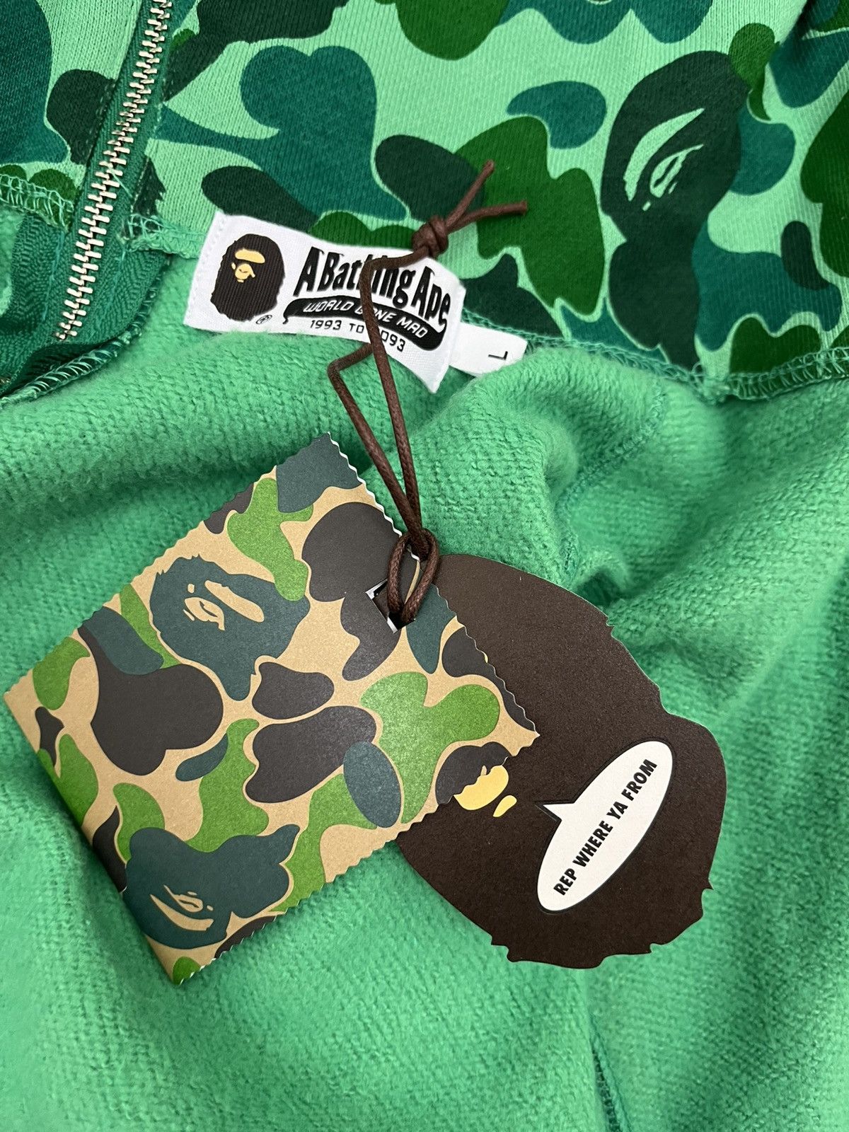 Bape Bape Shibuya only Green Camo Size US L / EU 52-54 / 3 - 8 Thumbnail