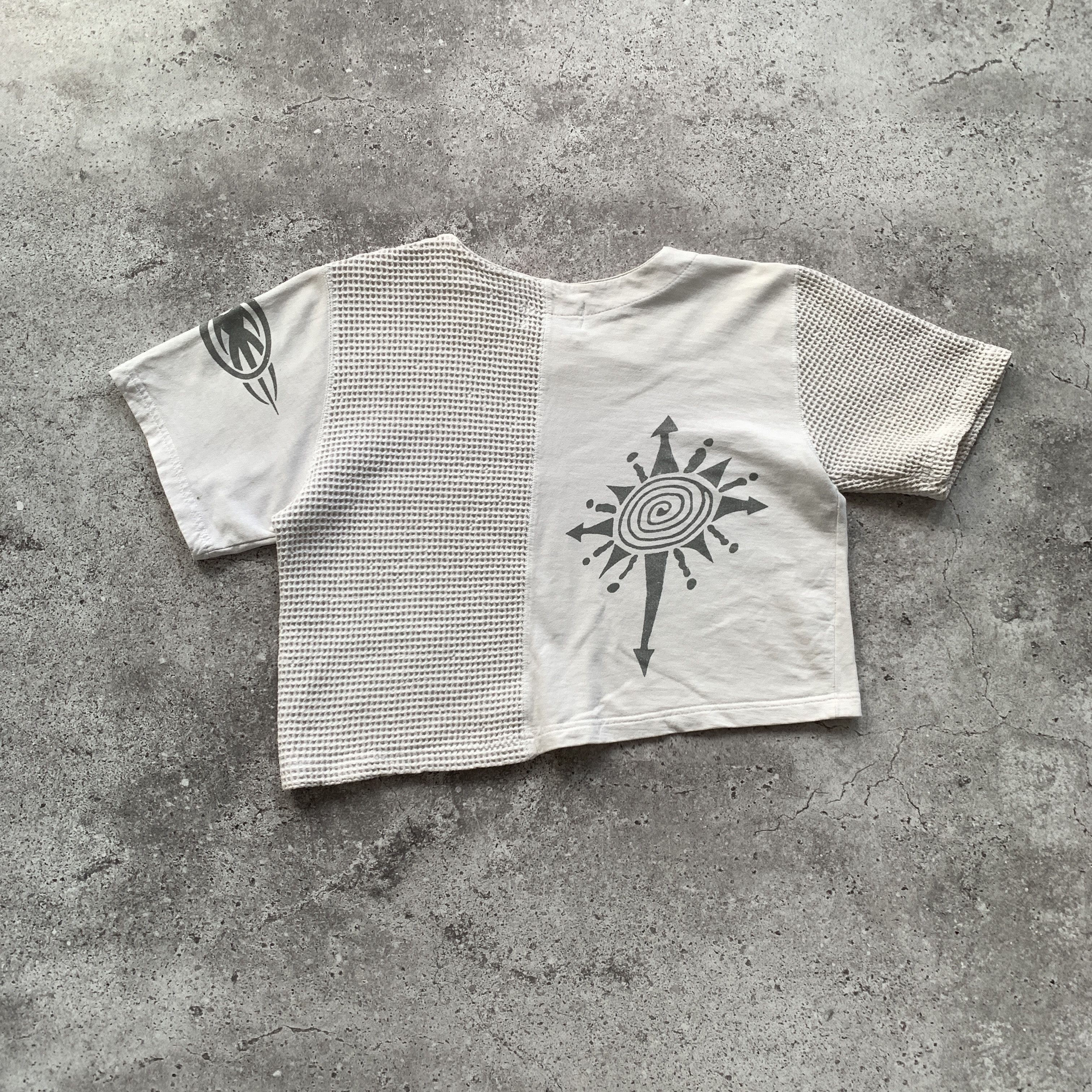 Japanese Brand Vintage Avantgarde Tribal Japanese White Crop Top Tee Shirt Size M / US 6-8 / IT 42-44 - 2 Thumbnail