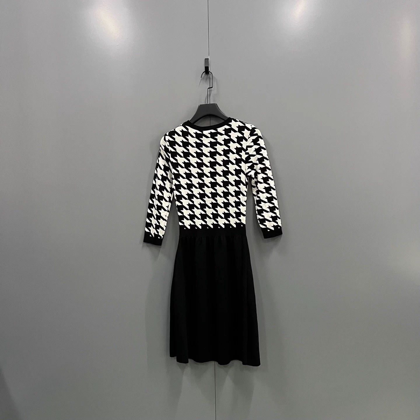 Dior Dior houndstooth long sleeve dress 38 Size S / US 4 / IT 40 - 2 Thumbnail
