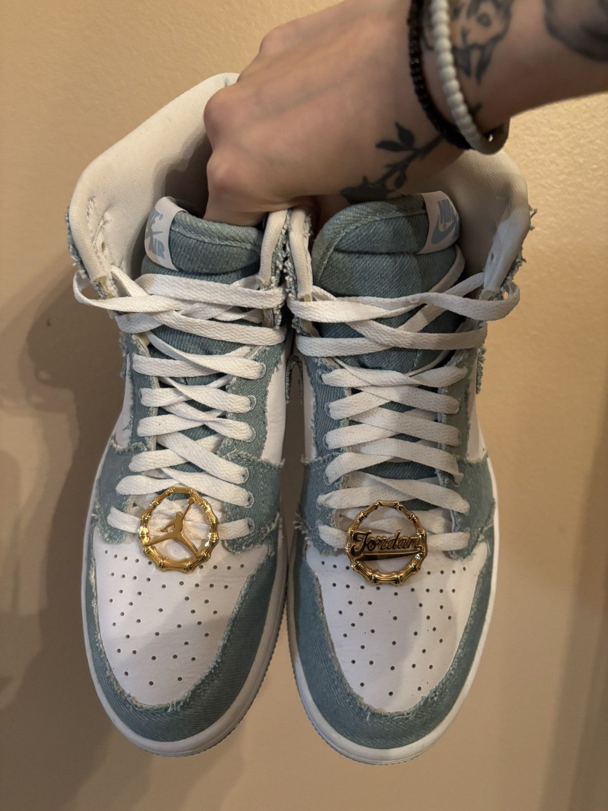 Jordan Brand Wmns Air Jordan 1 Retro High OG ‘Denim' Size US 8 / IT 38 - 3 Thumbnail