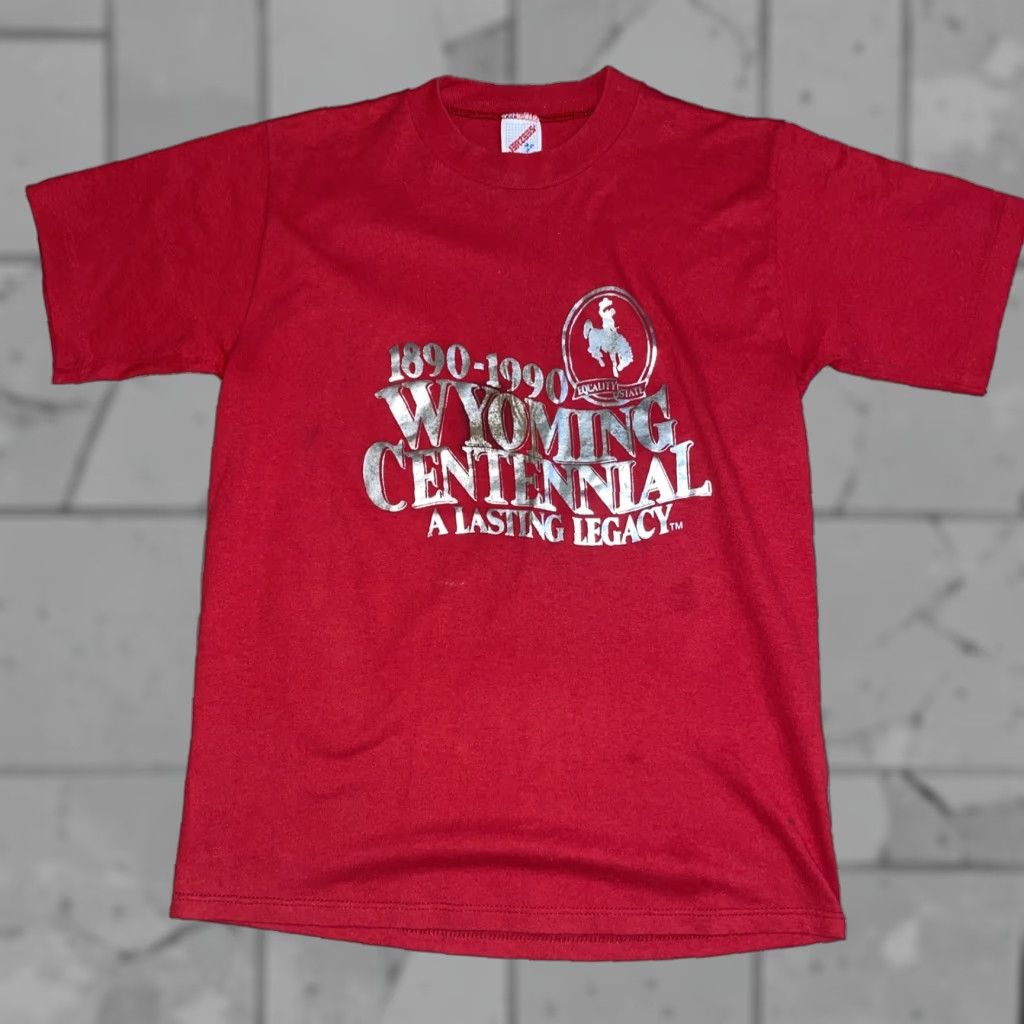 Vintage VINTAGE Wyoming centennial VTG red t-shirt Mens M Shirt Men Red M Vintage Wyoming centennial VTG red shirt Mens M Size US M / EU 48-50 / 2 - 1 Thumbnail