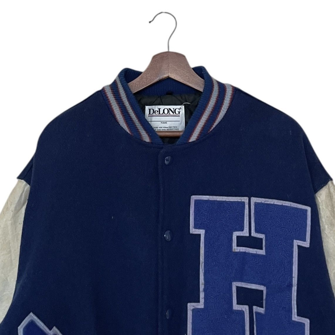 Vintage Vintage Brand De Long Leather Varsity Jacket 1990s Size US M / EU 48-50 / 2 - 7 Thumbnail